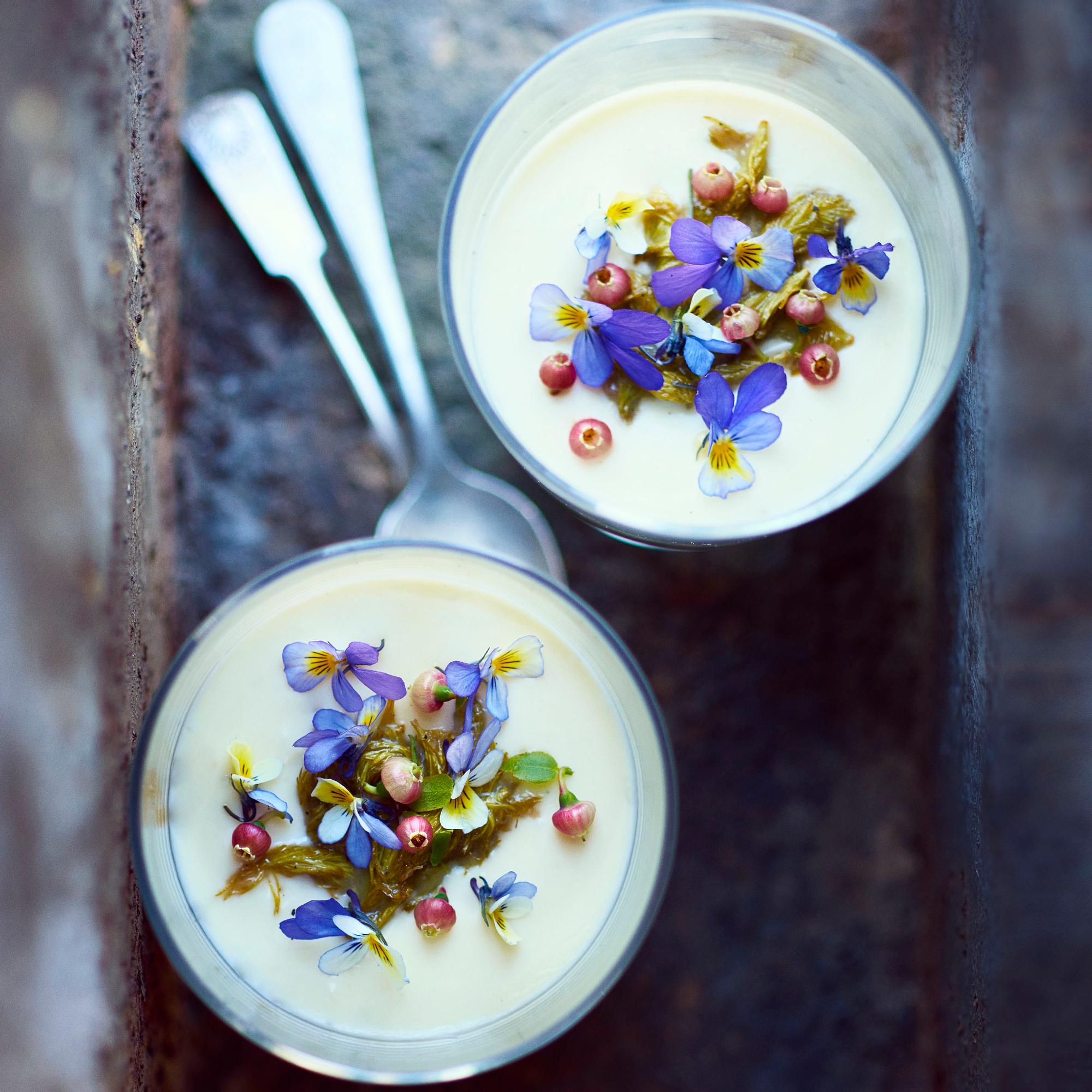 Paras pannacotta – 4 vinkkiä, joiden avulla loihdit silkinpehmeän jälkkärin
