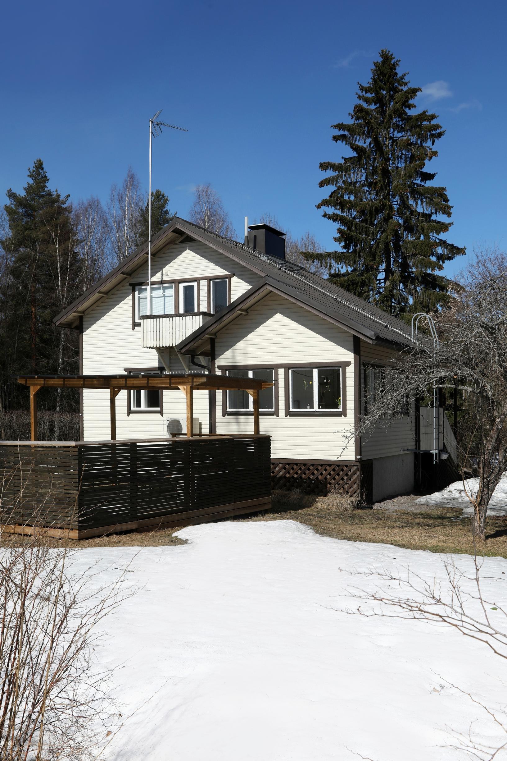 Kotitalo on vuonna 1955 valmistunut rintamamiestalo Järvenpäässä.