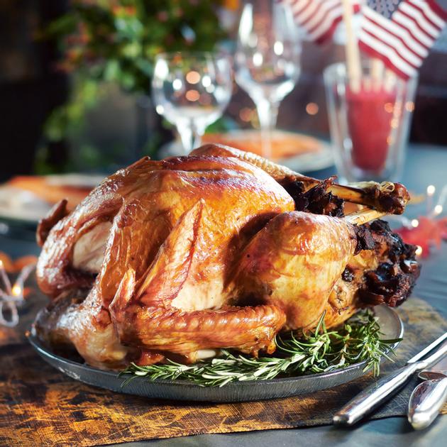 Kiitospäivän täytetty kalkkuna, Thanksgiving turkey – katso ohje! | Maku