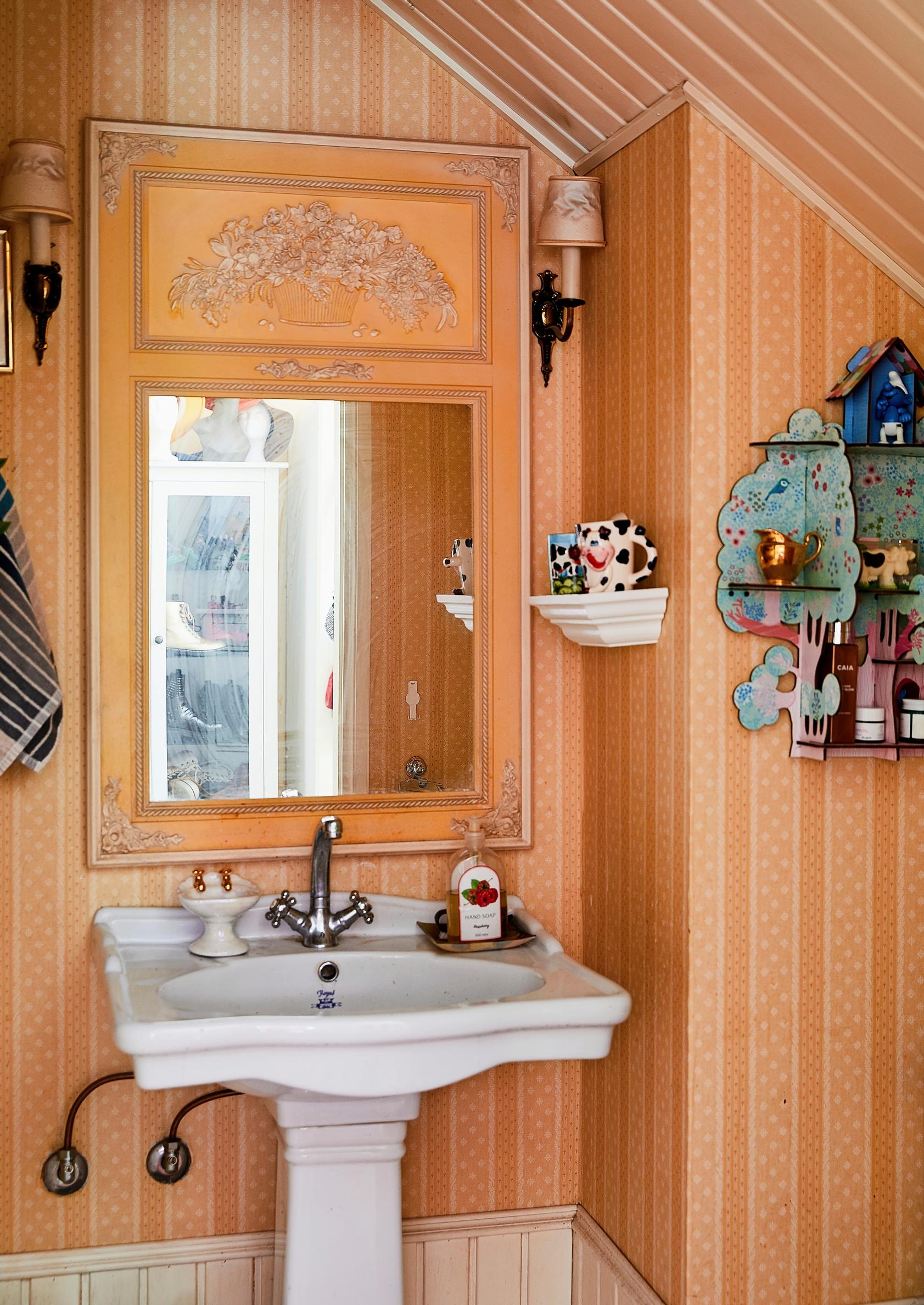Vanhantyylinen wc