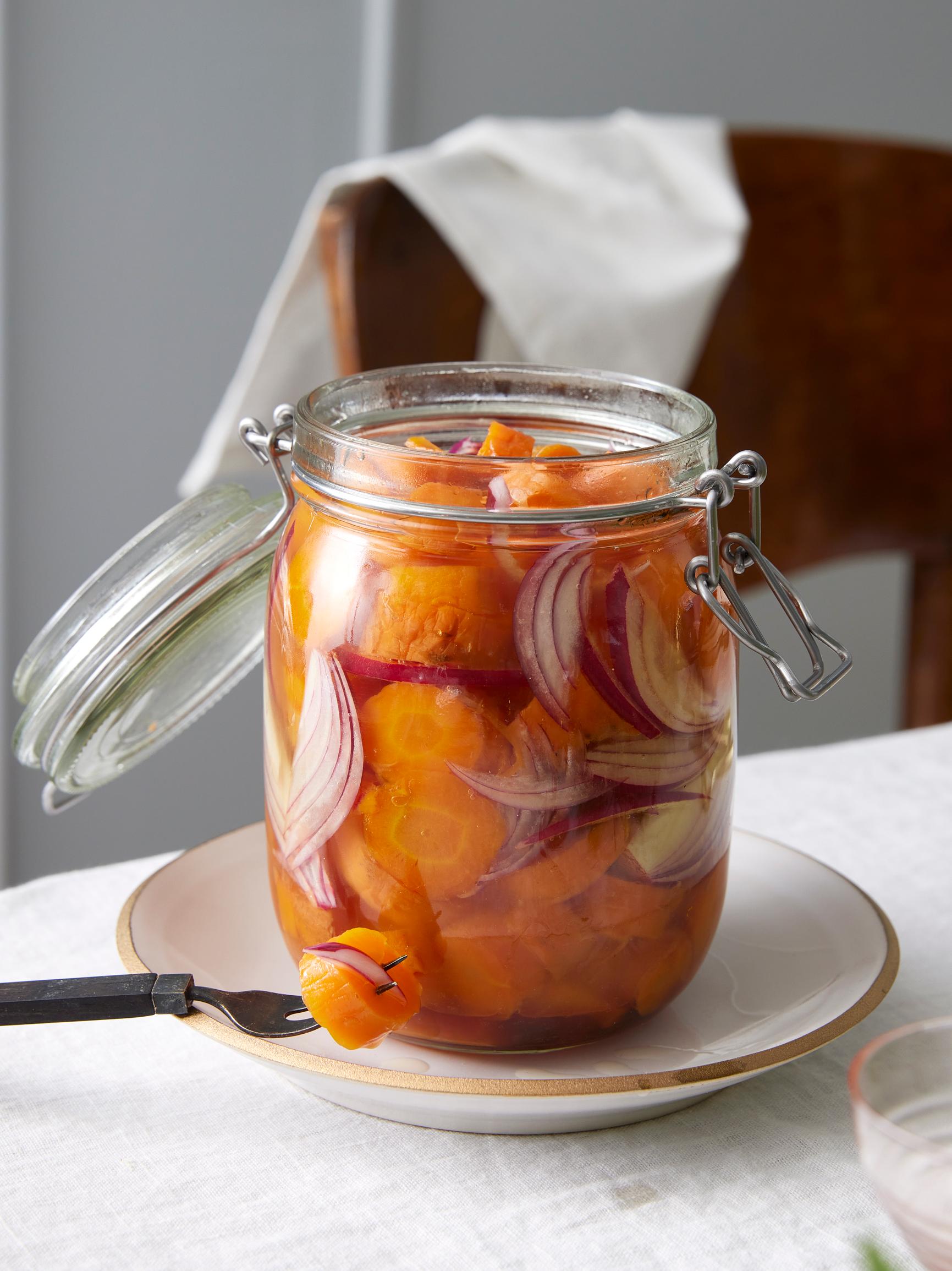 Savumarinoidut porkkanat – täydellinen vegealkupala joulupöytään