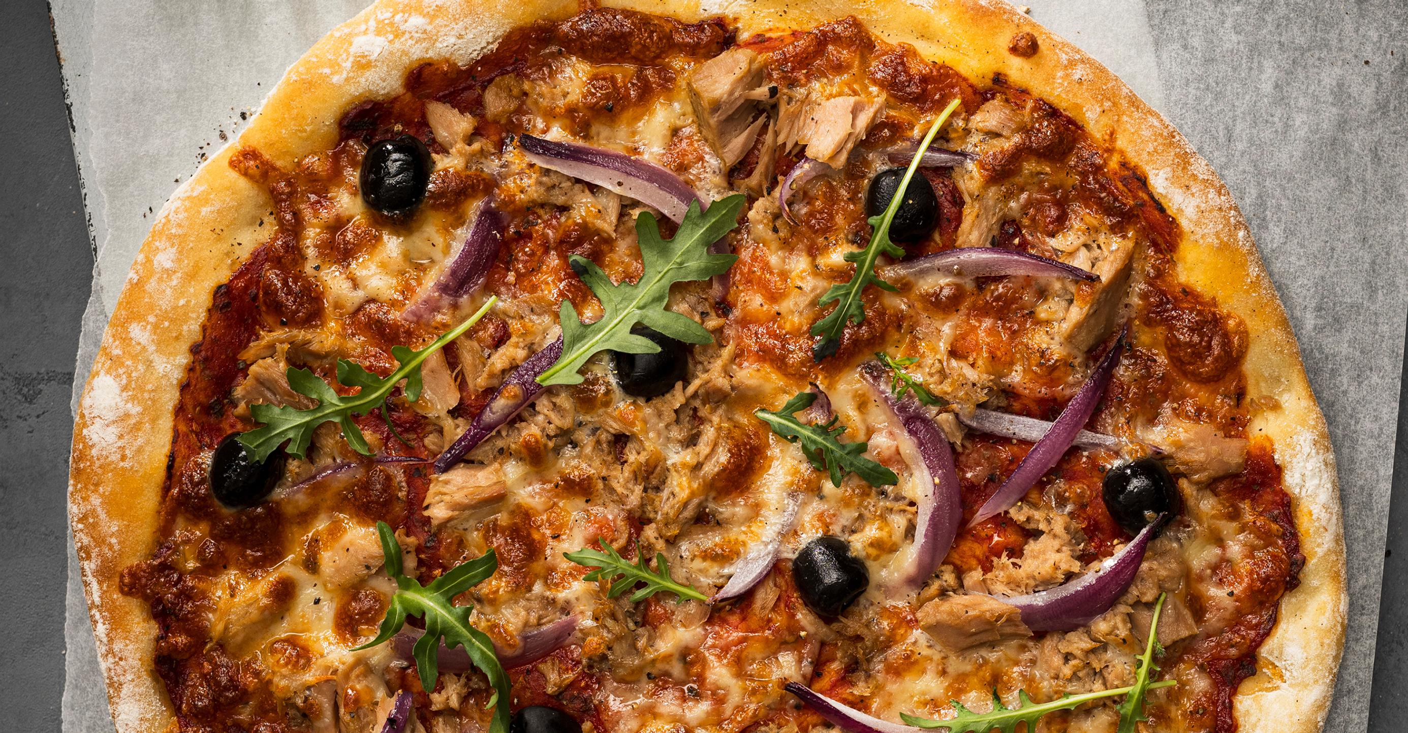 Tonnikalapizza – purkkikalasta valmistuu maukas pizza, joka maistuu koko perheelle