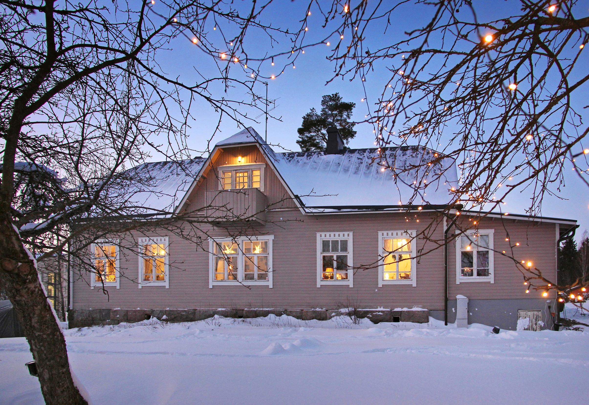 Vuonna 1913 rakennettu vanha omakotitalo Klaukkalassa