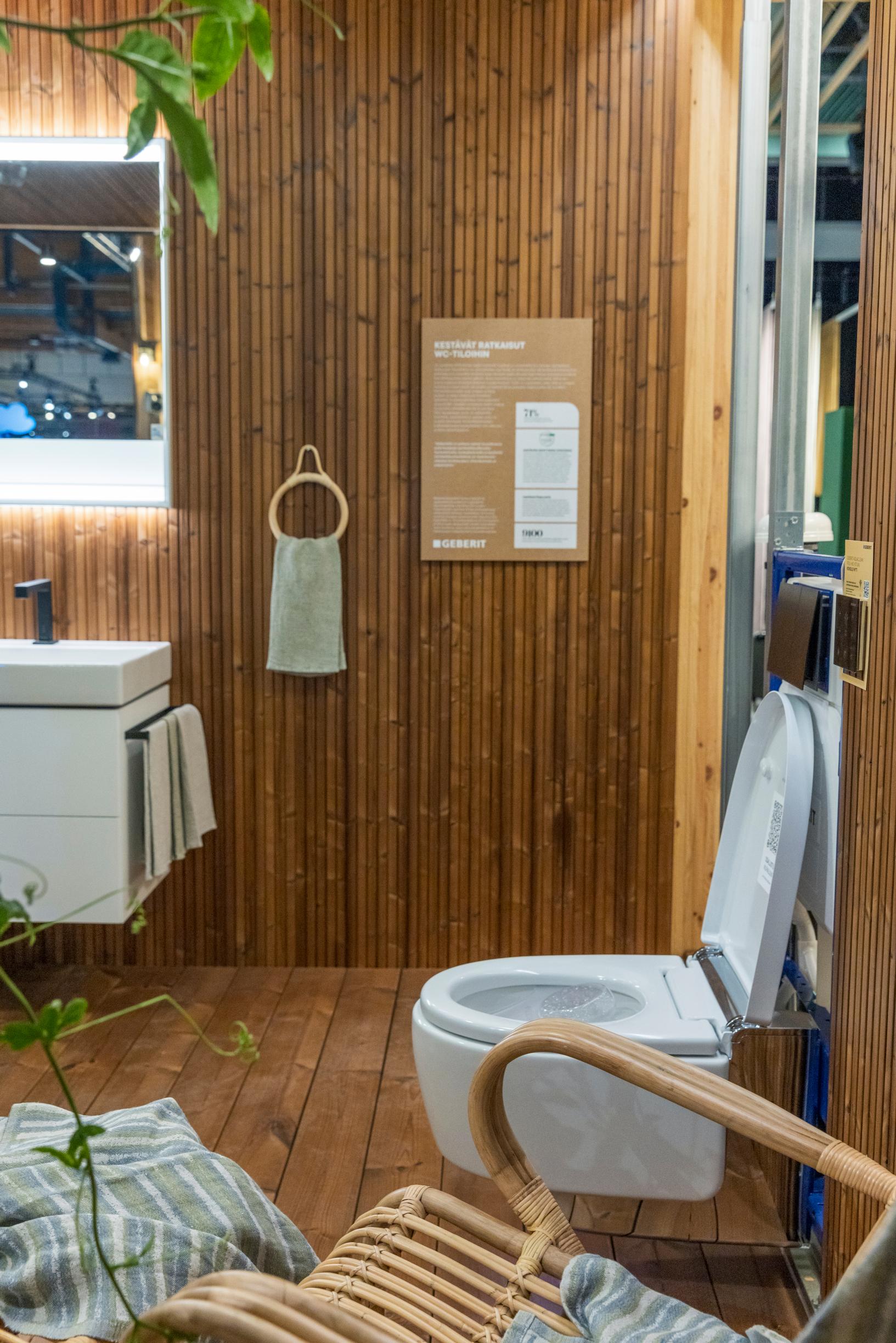Pesu-wc-istuin Avotakka-paviljongin vessassa