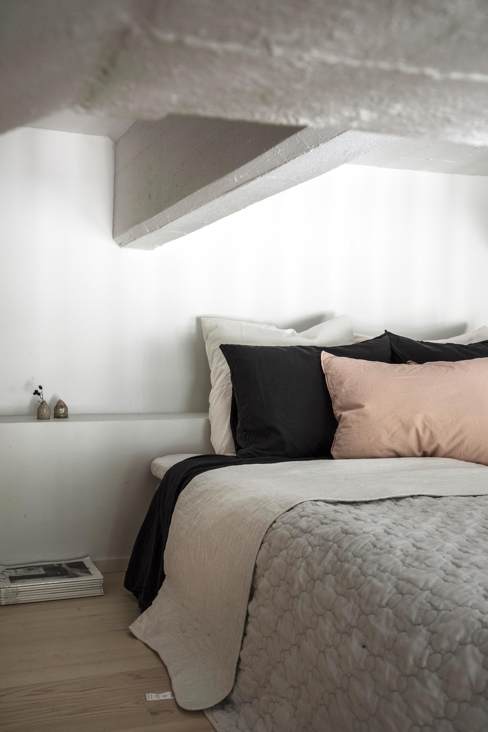 Makuuhuone sijaitsee parvella