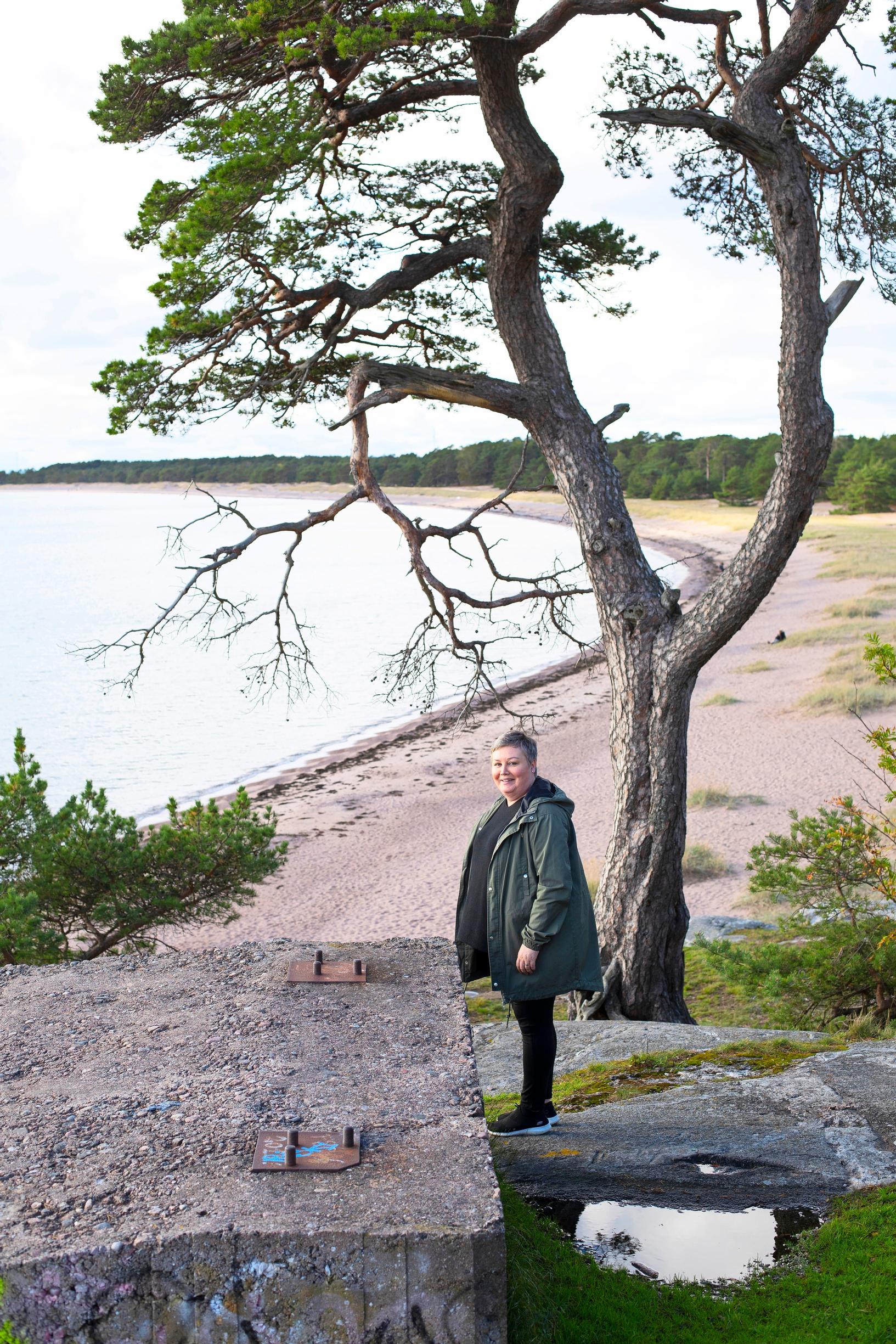 Kati Hangon rannalla