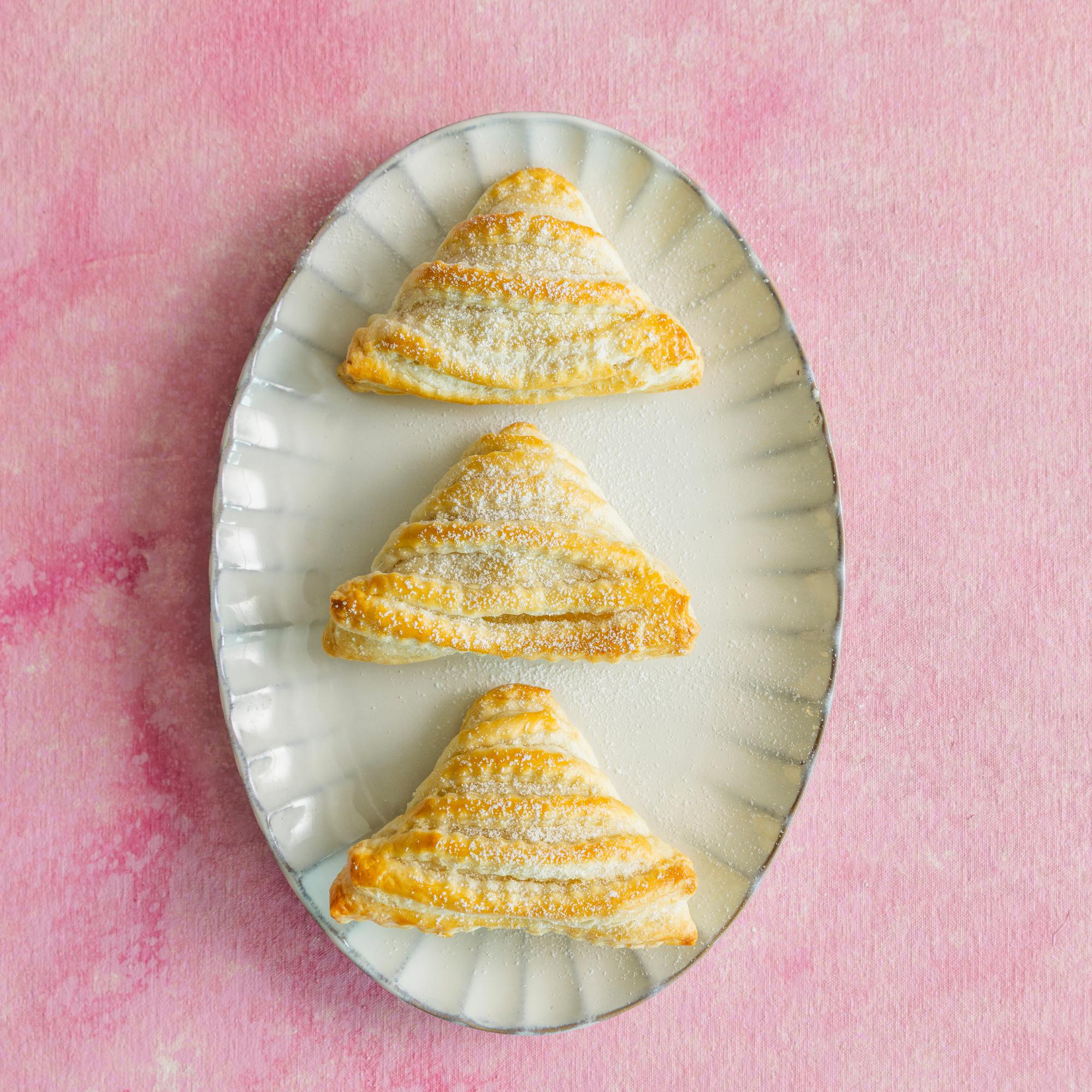 Kuin pitsiä pinnassa – mutta superhelpot taitella! Koristeellisten kolmiotorttujen sisältä paljastuu ihana täyte