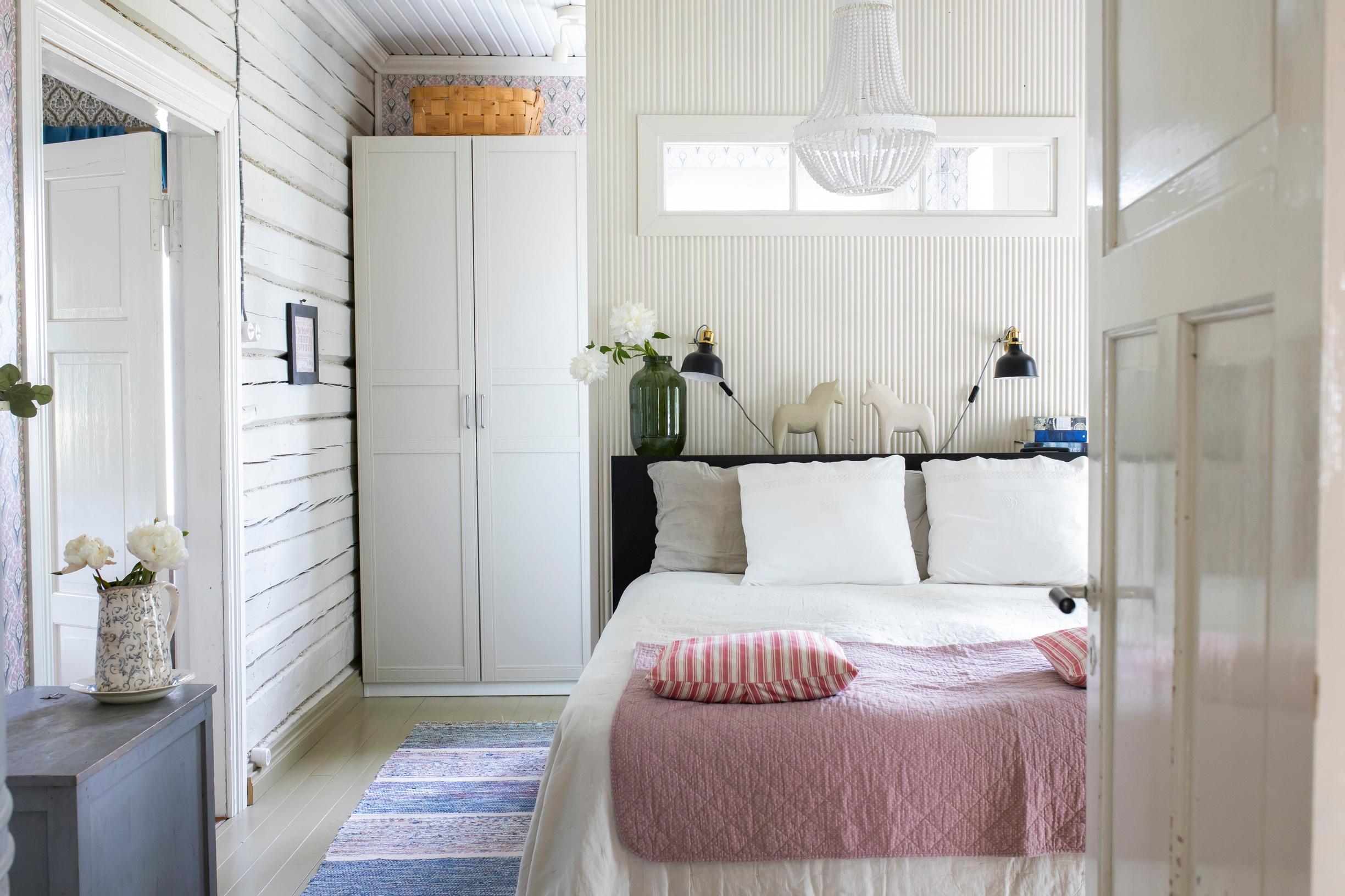 Makuuhuone vanhassa talossa