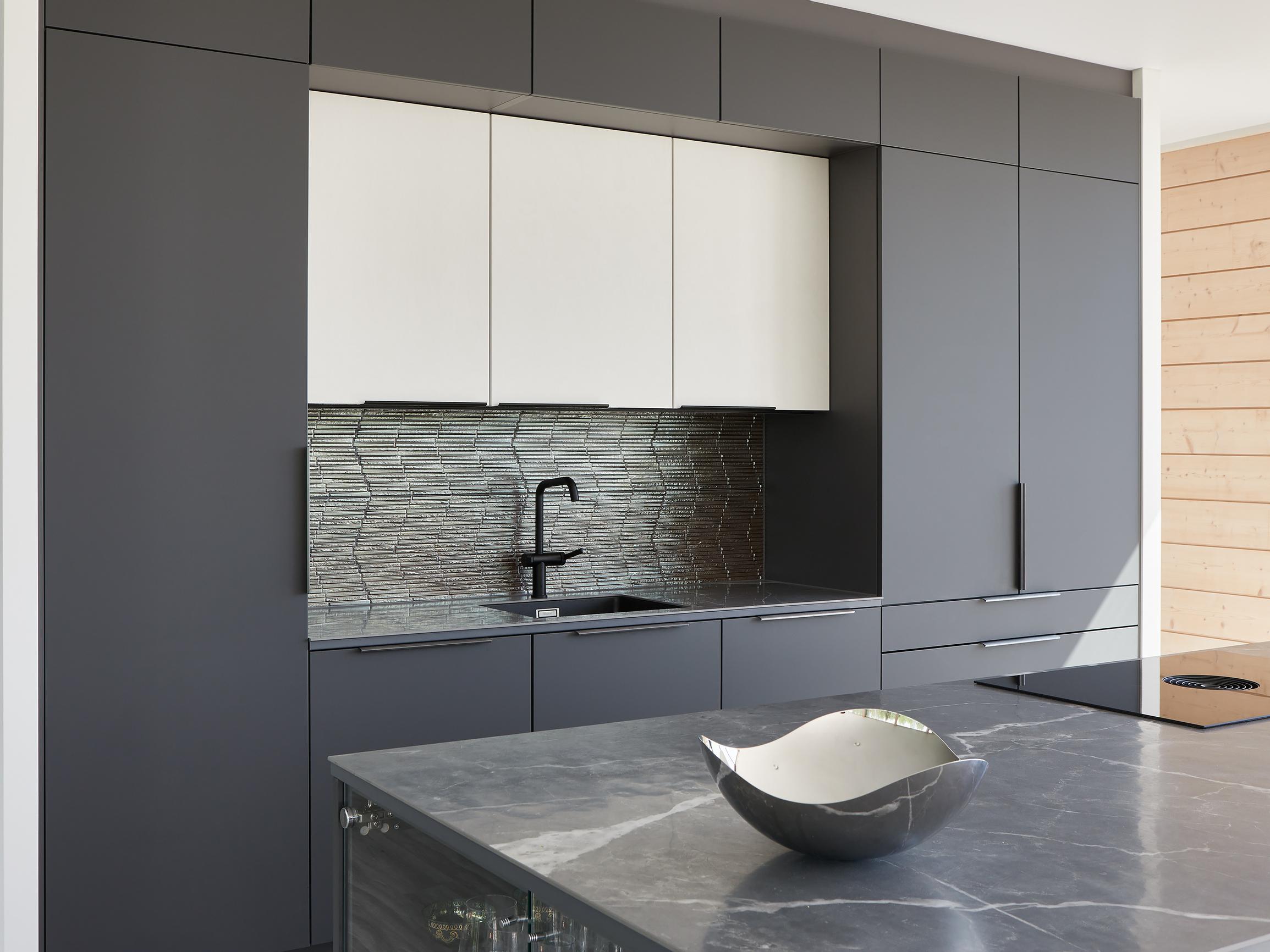 Avaraa tilaa ja laaturatkaisuja – vihdoinkin kolmen vuoden urakka on valmis