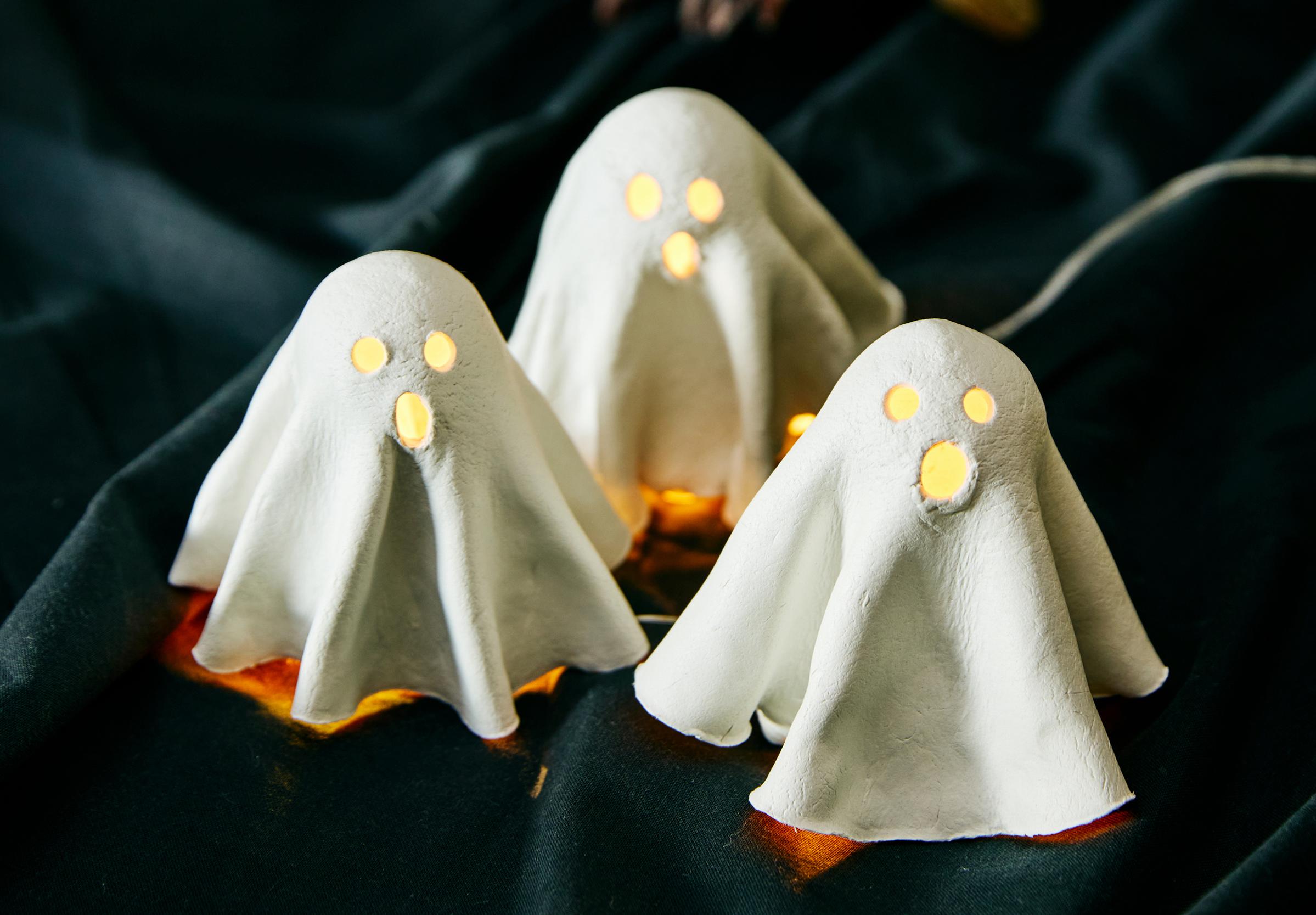 Böö! Haamutuikut – tee hehkuvat kummitukset helposti askartelumassasta