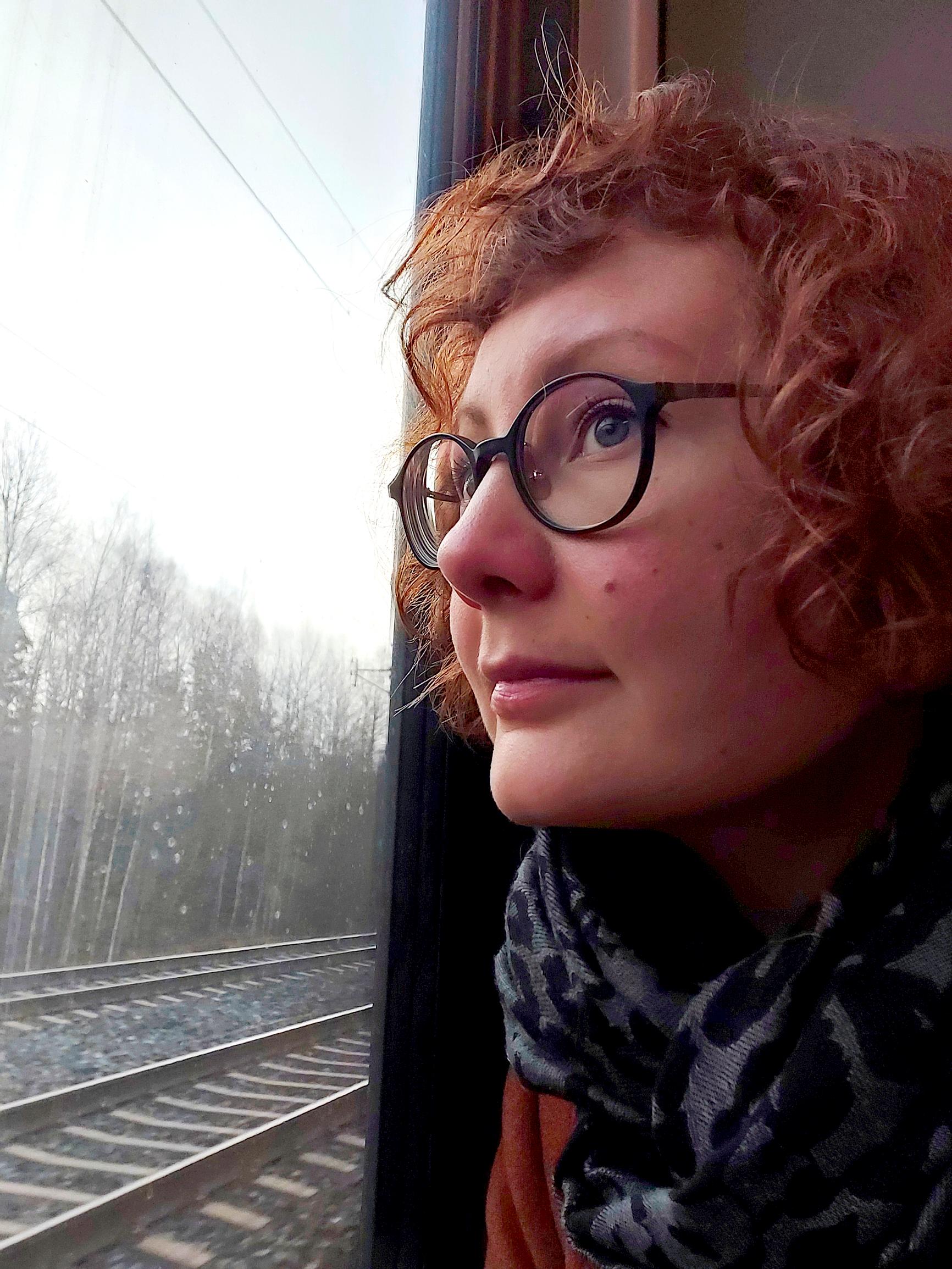 Kahden lapsen äiti Veera Visapää päätti pärjätä ilman autoa – pian hän huomasi, että rahaa säästyy yllättävistäkin asioista