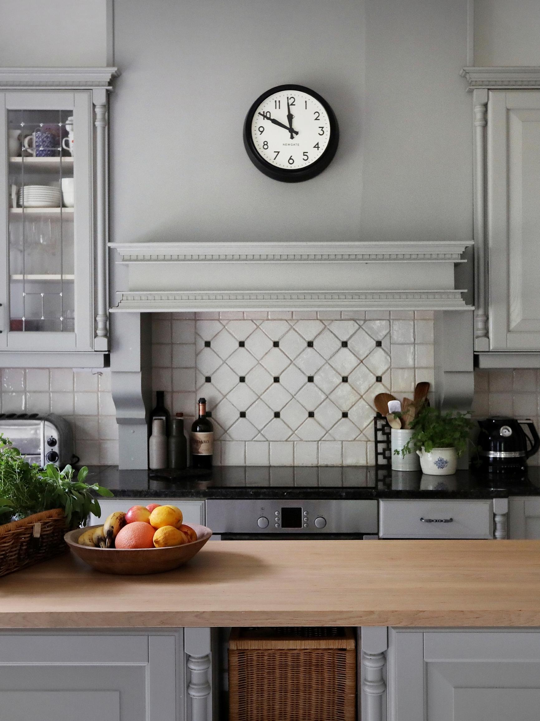 Keittiöhän on taas kuin uusi! Lue 6 tapaa päivittää keittiö ilman kaappien vaihtoa