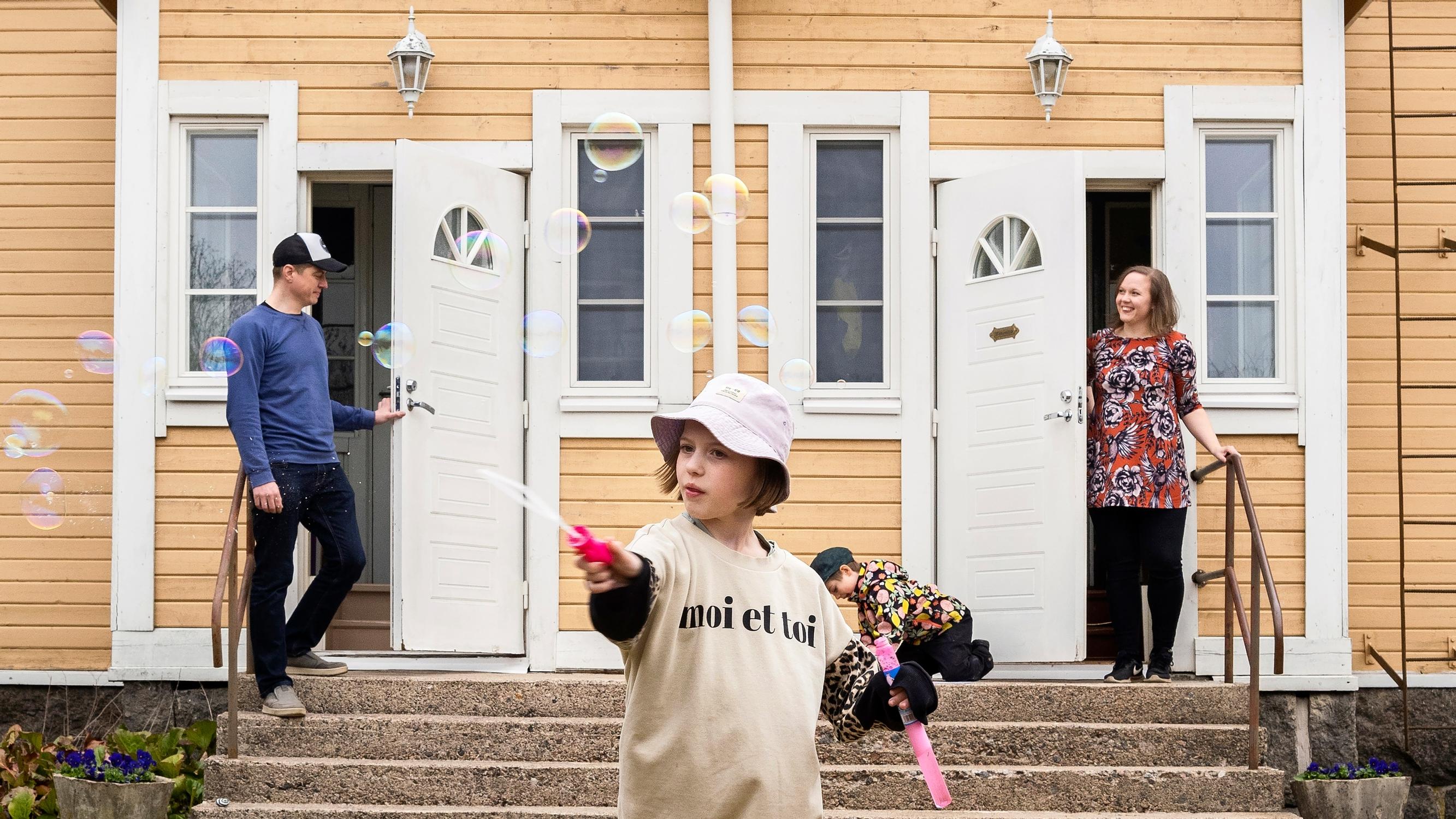 Maria, 32, osti ensimmäiseksi omistusasunnoksi kartanon maalta: ”Laina on maksettu, kun olen nelikymppinen”