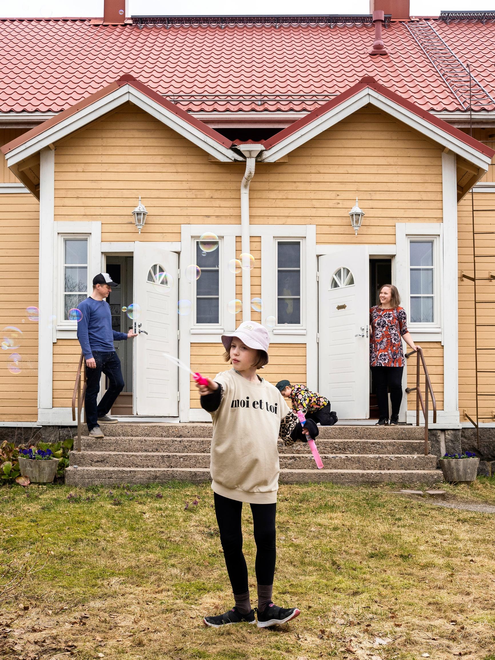 Maria, 32, osti ensimmäiseksi omistusasunnoksi kartanon maalta: ”Laina on maksettu, kun olen nelikymppinen”