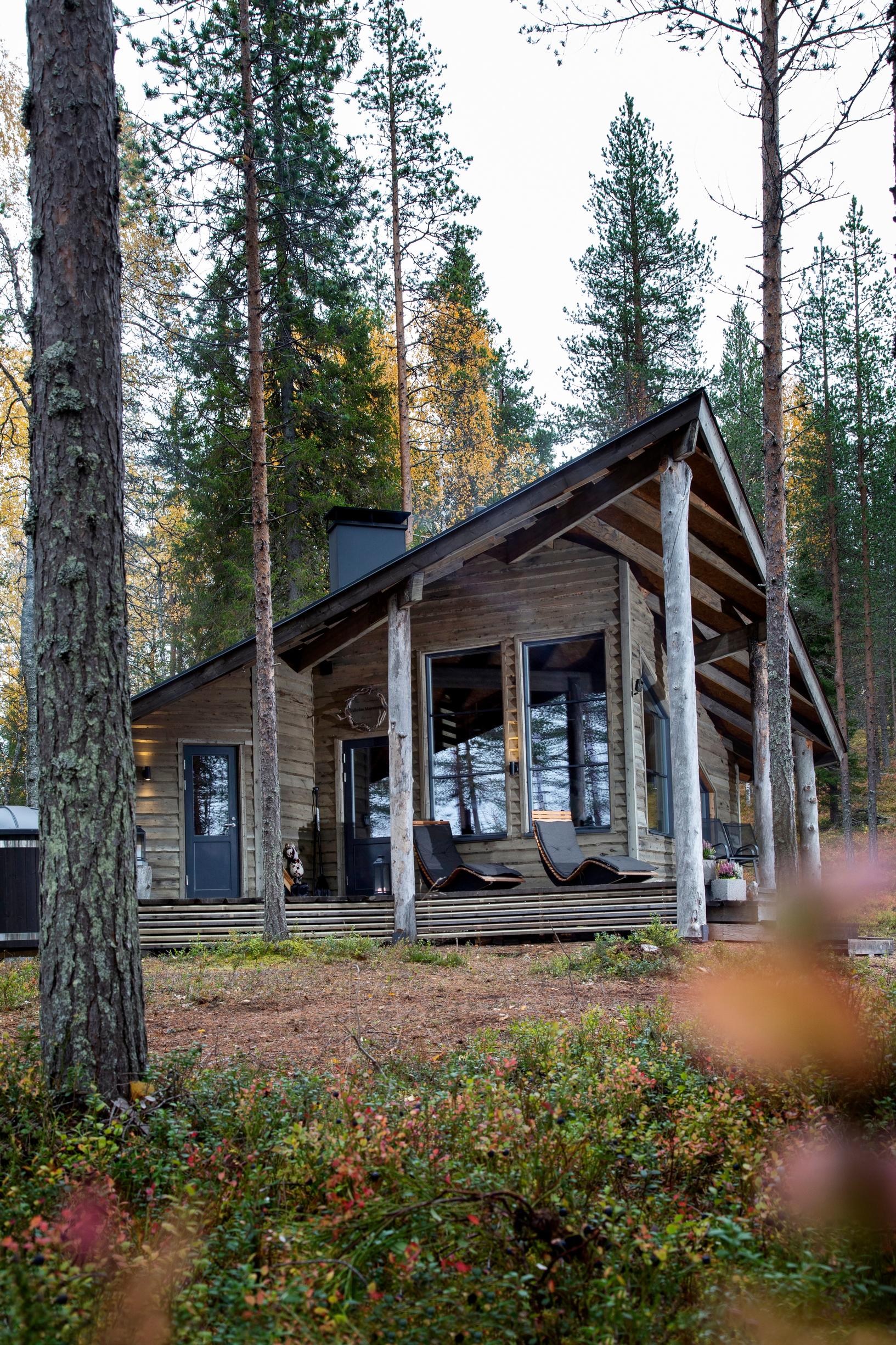 Moderni erämökki Etelä-Lapissa
