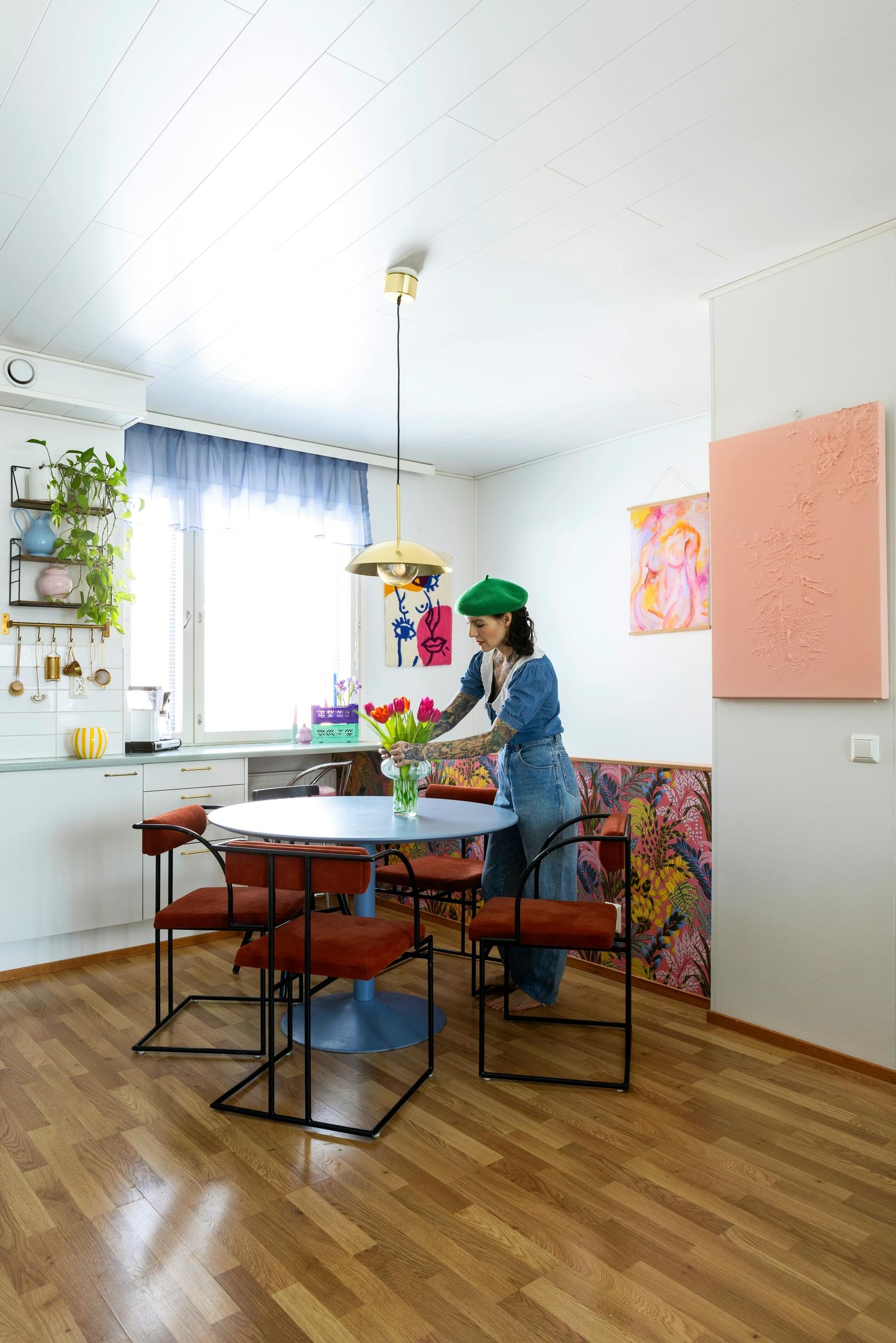 Patricia keittiössä.