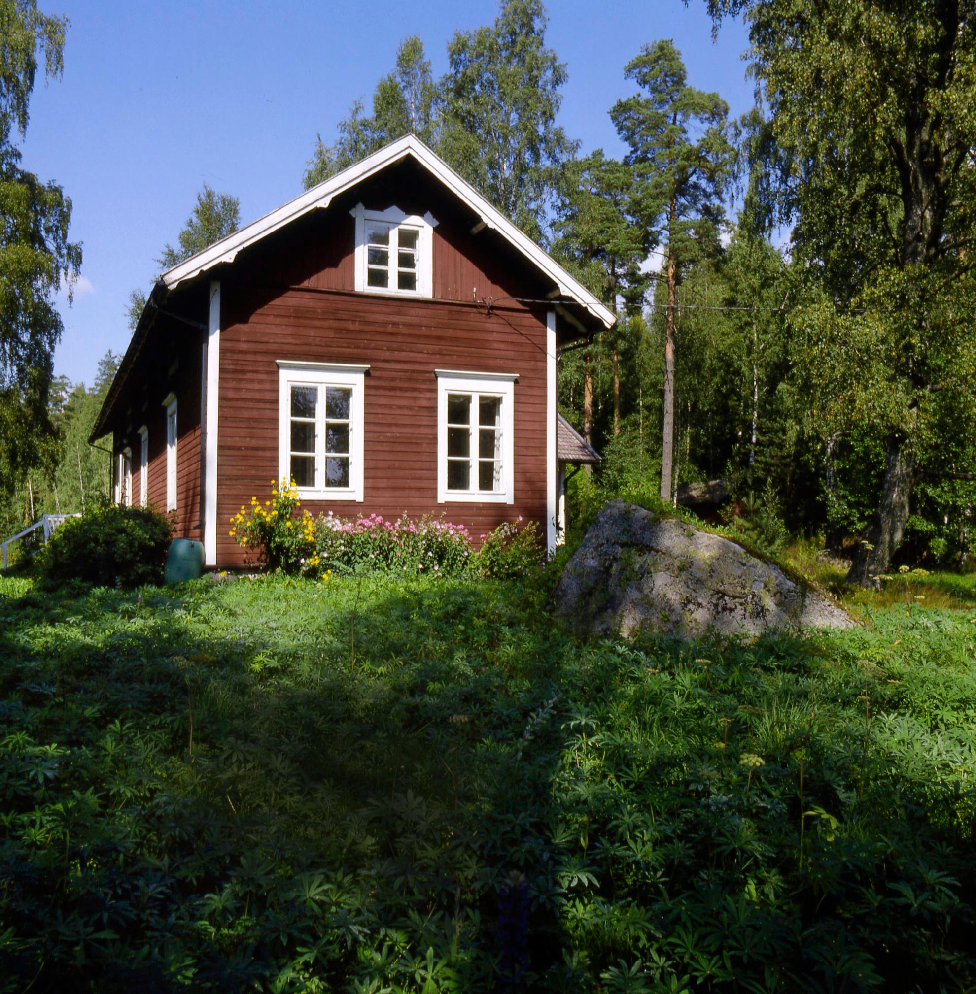 Mummonmökki on aarre! Nämä asiat sinun on hyvä tietää, jotta voit remontoida ja sisustaa vanhan rouvan arvonsa mukaisesti 
