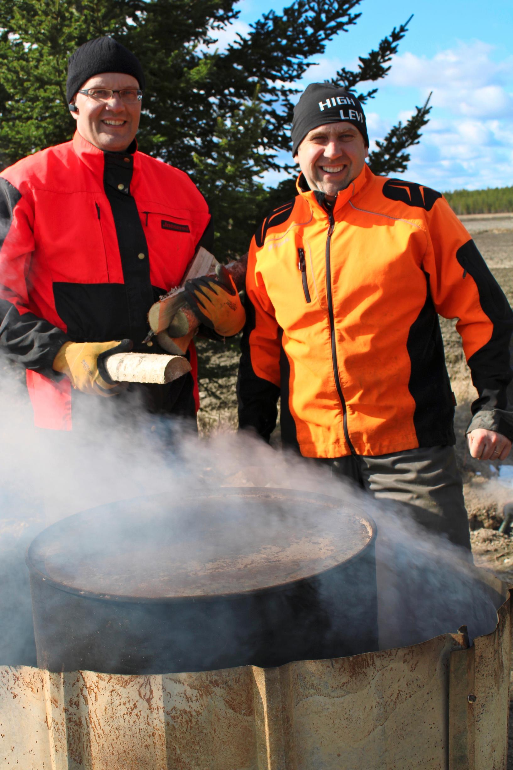 Suomen metsäkeskuksen Jussi Laurila ja Juha Viirimäki