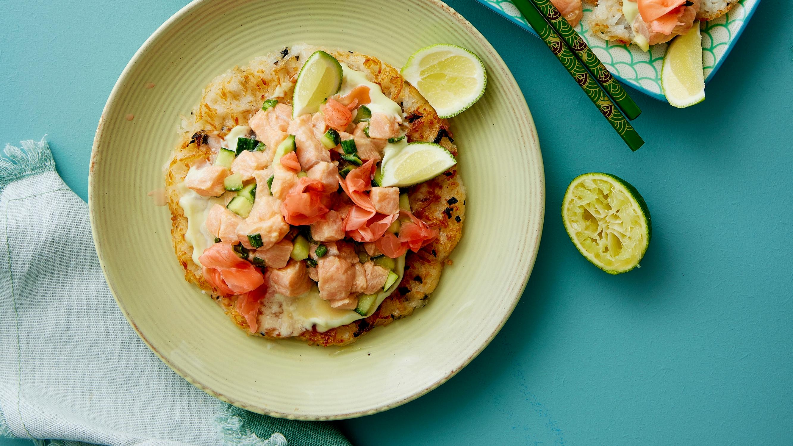 Sushivohveli tehdään keitetystä riisistä vohveliraudalla – rapea herkku saa päälleen sushista tutut täytteet