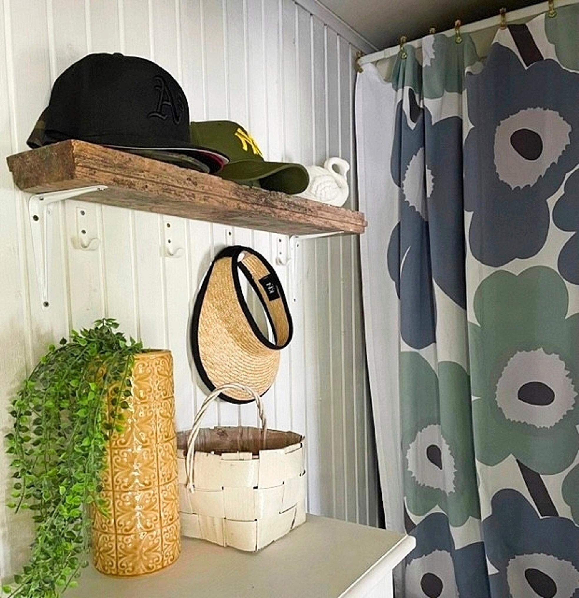 Marimekon Unikko-verho