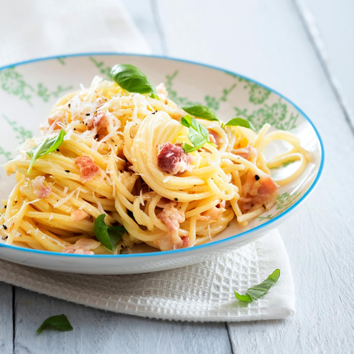 Pasta carbonara – katso ohje! | Maku