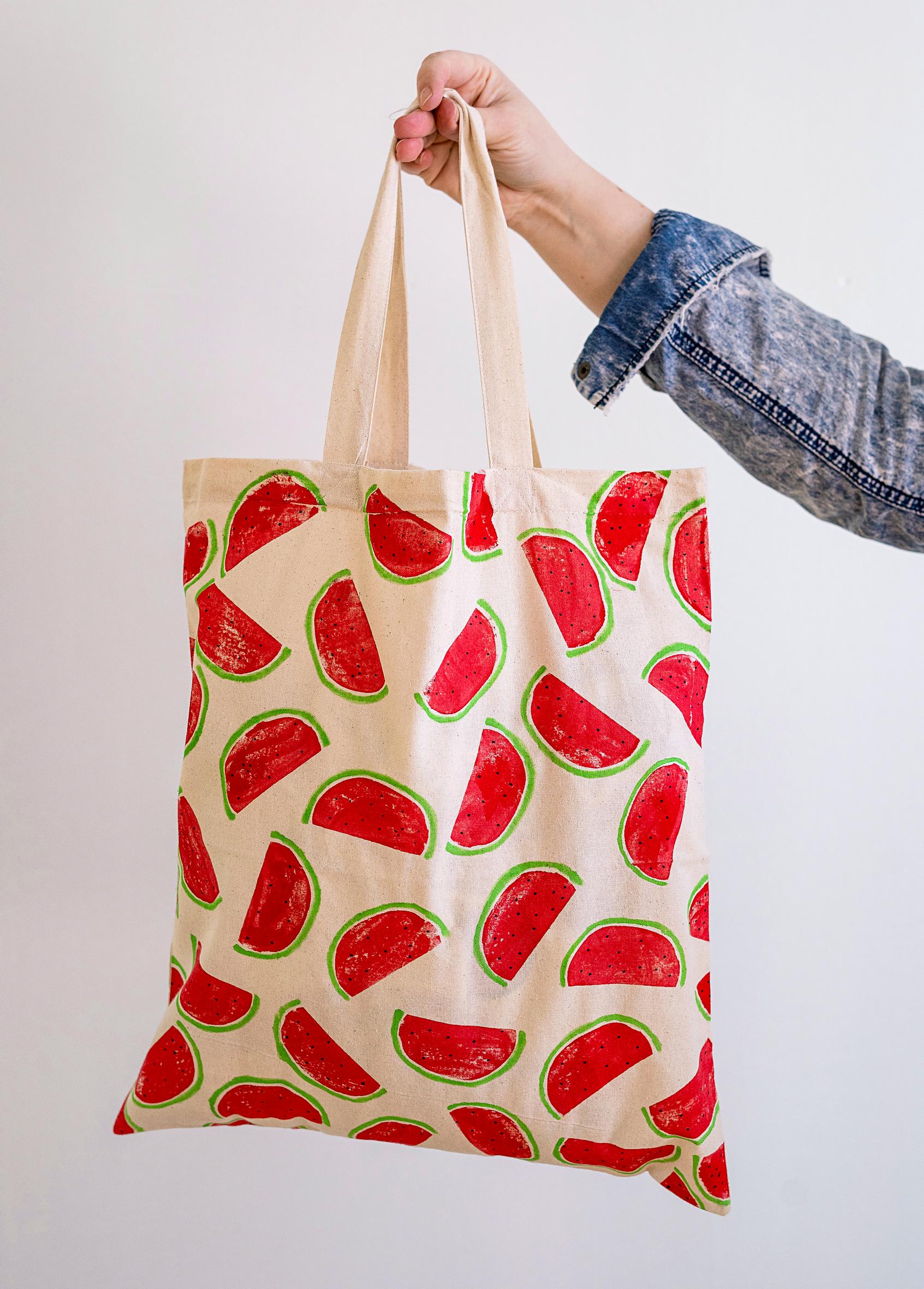 Perunalla painettu melonikassi