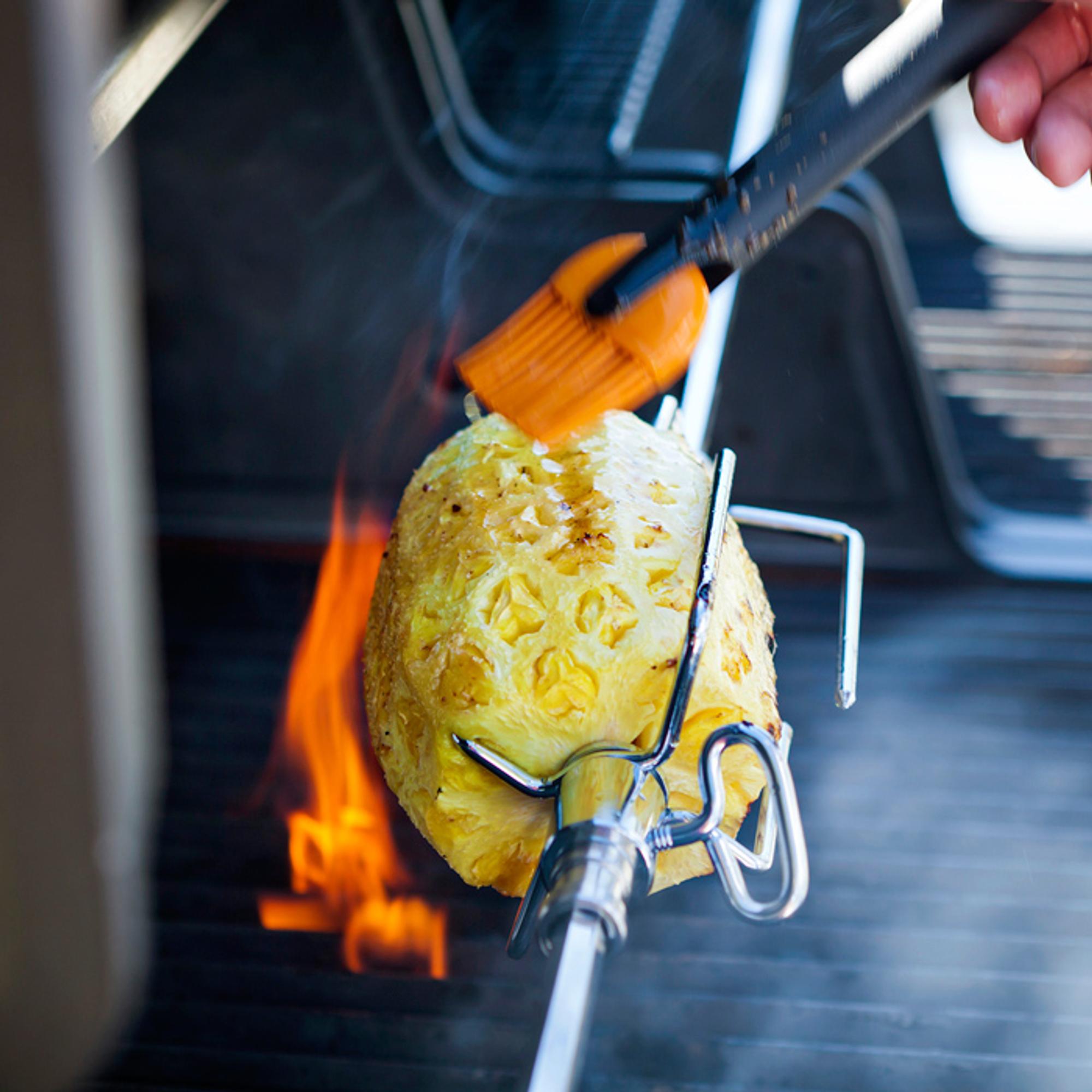 Grillattu ananas aikuiseen makuun