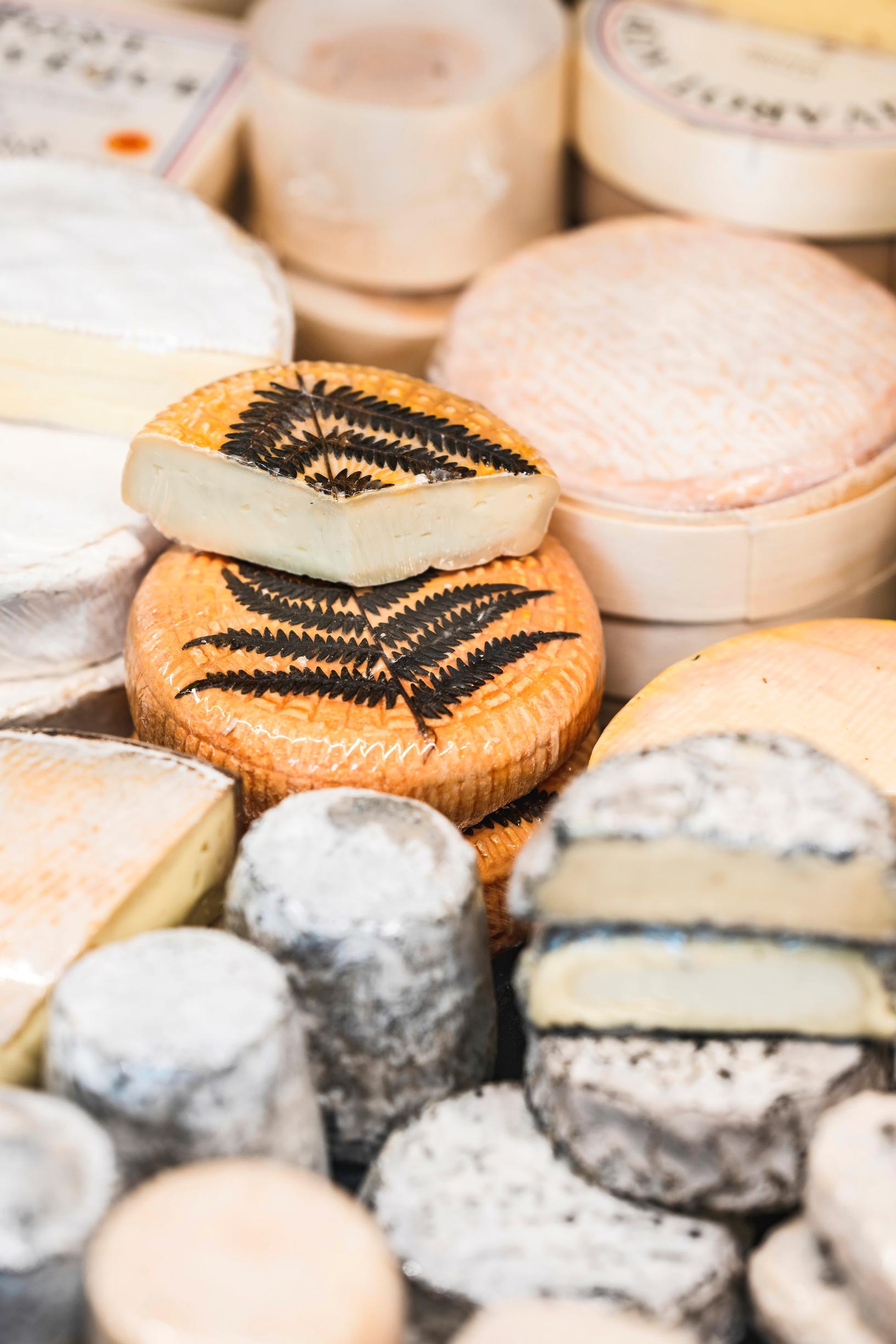 Rolling Cheese -juustokaupan tuotteita
