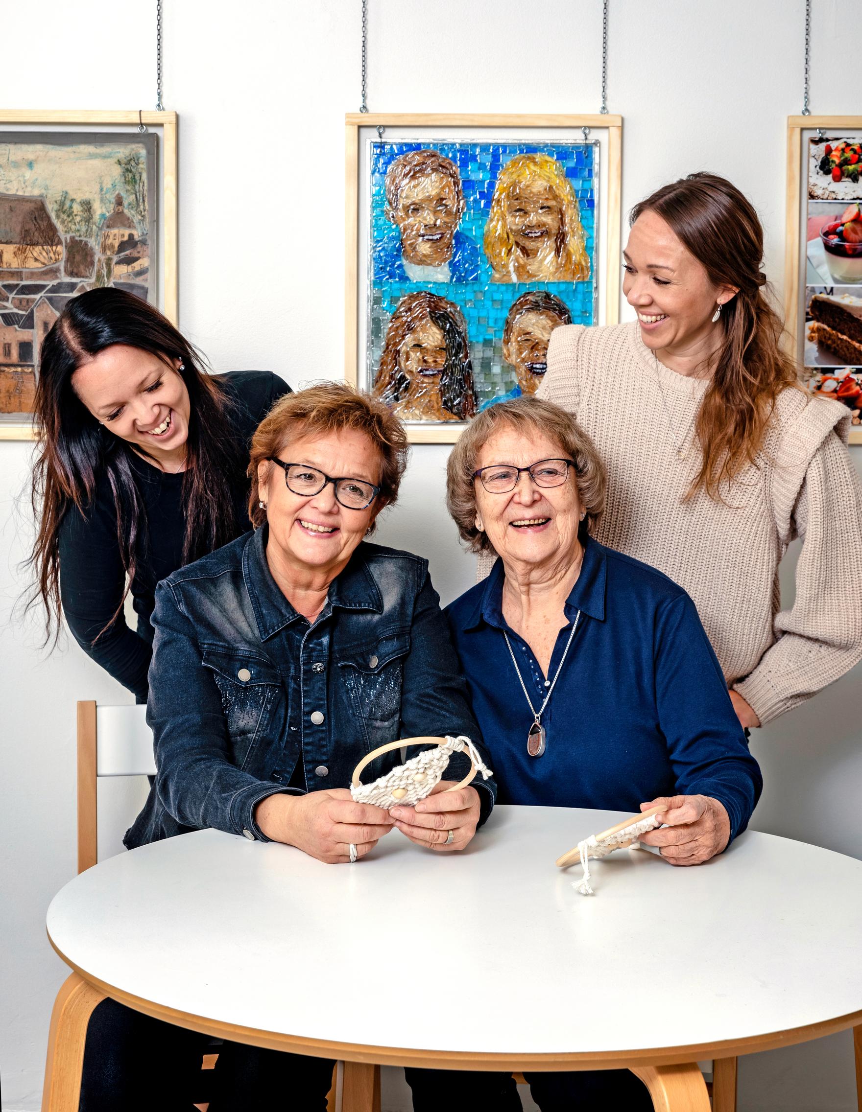 Francesca Mascitti-Lindh perheensä kanssa