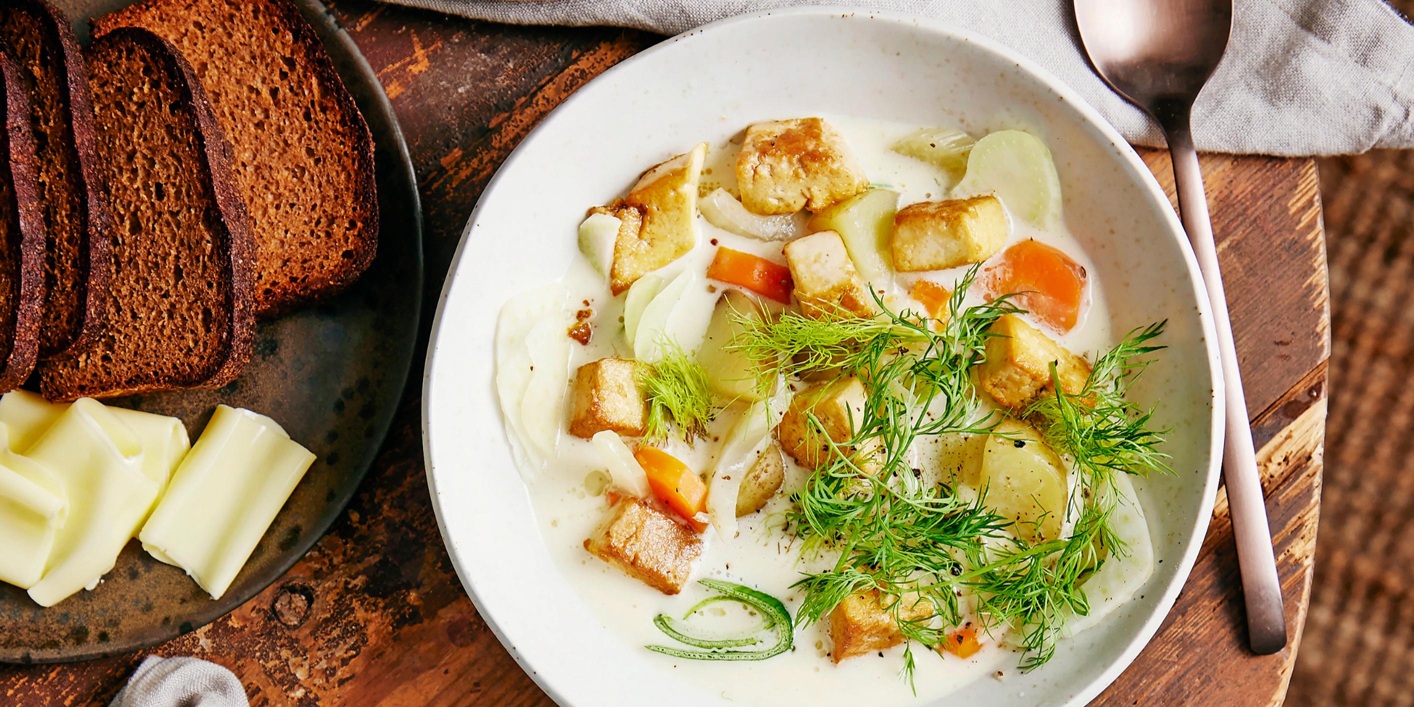 Kalaton keitto maistuu tutun kotoisalta − täyteläisen sopan salaisuus on savutofu