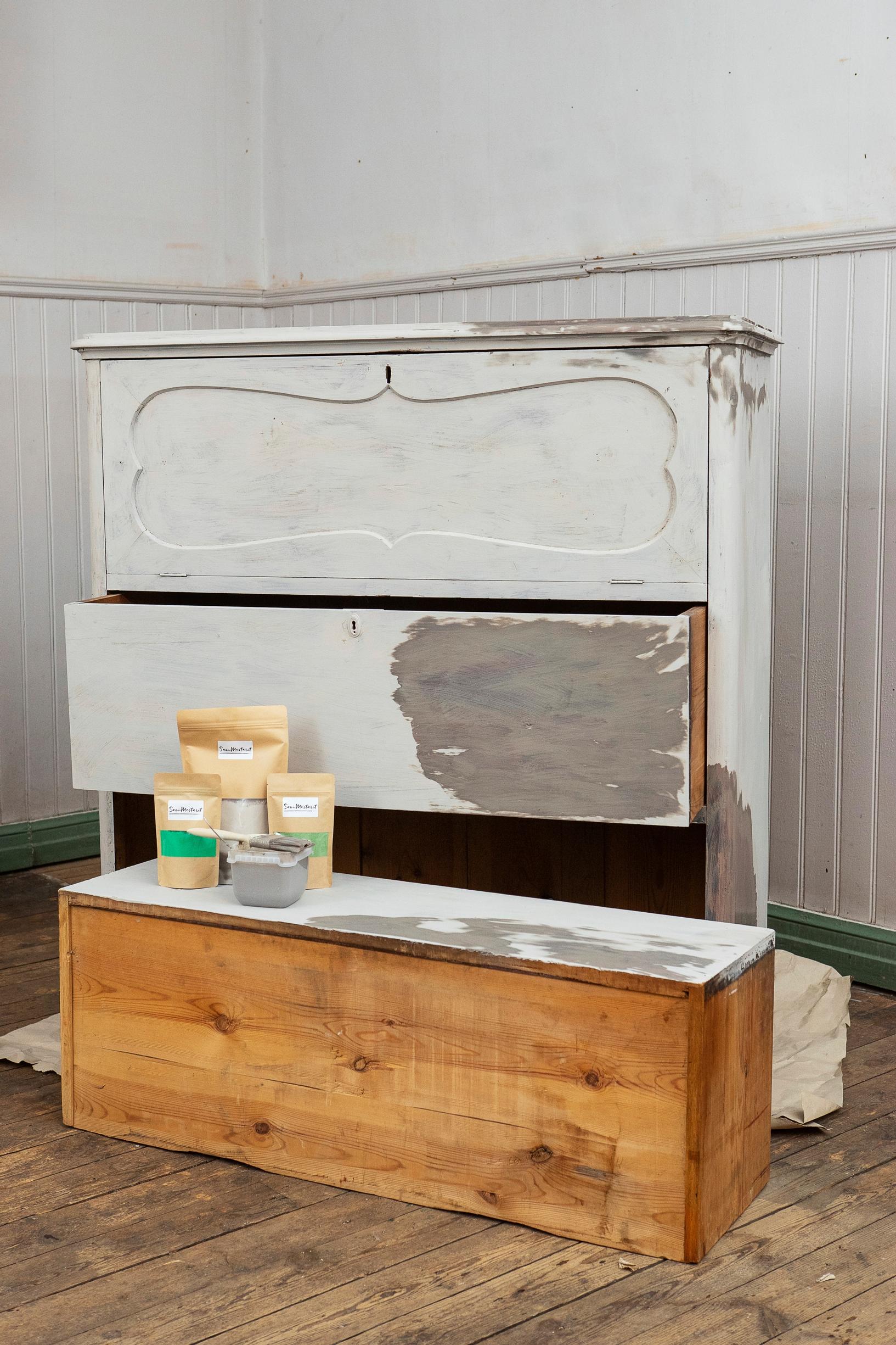 Piirongin maalaus savimaalilla