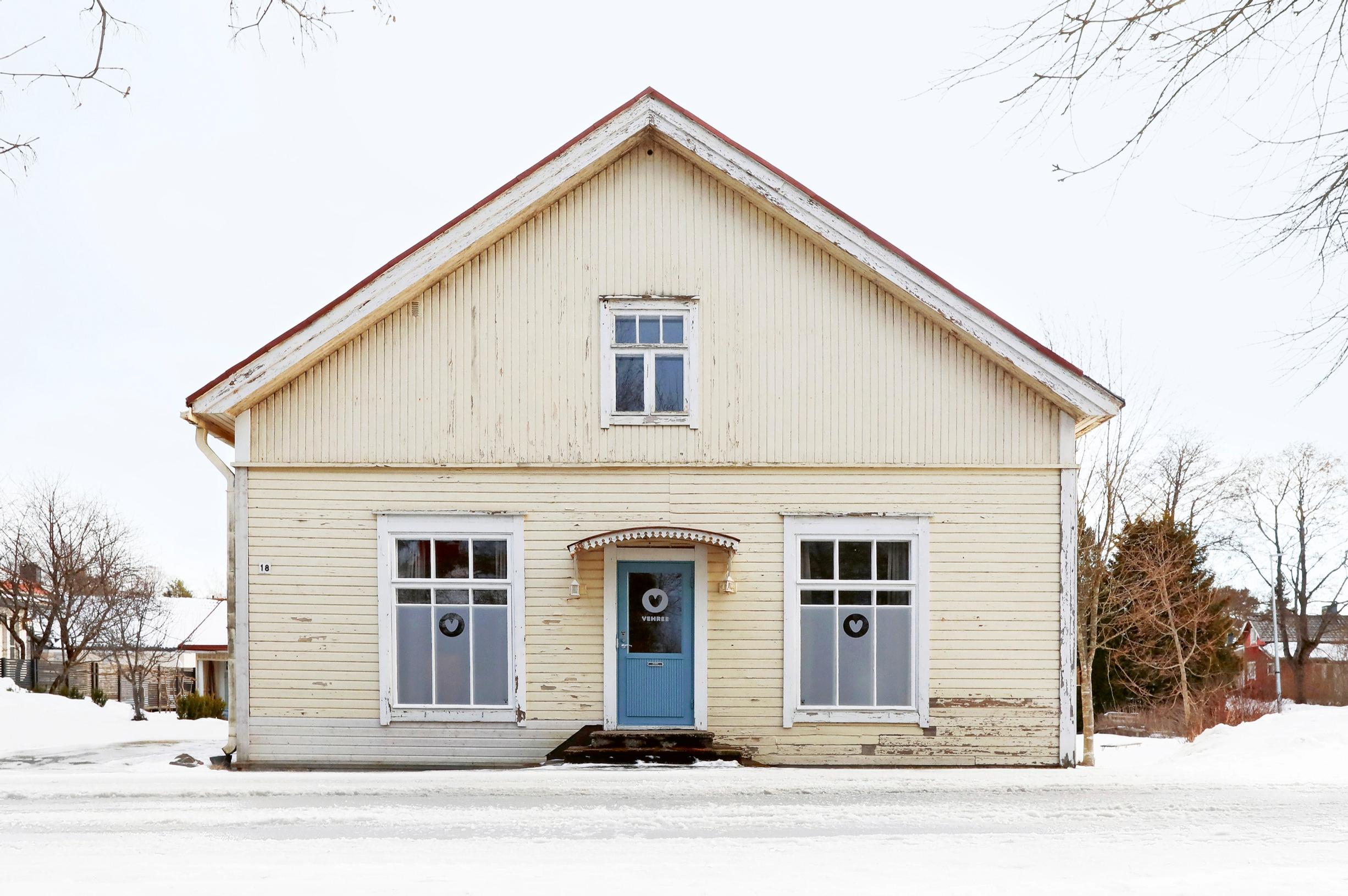 Vanhan sekatavarakaupan julkisivu