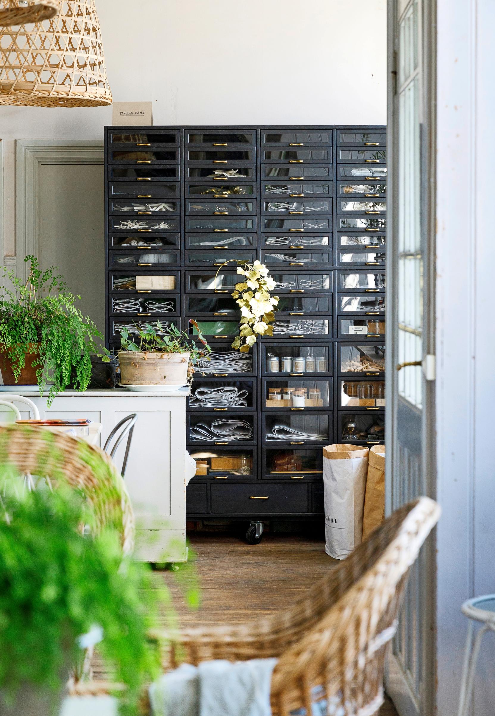 Parolan aseman sisätiloja.