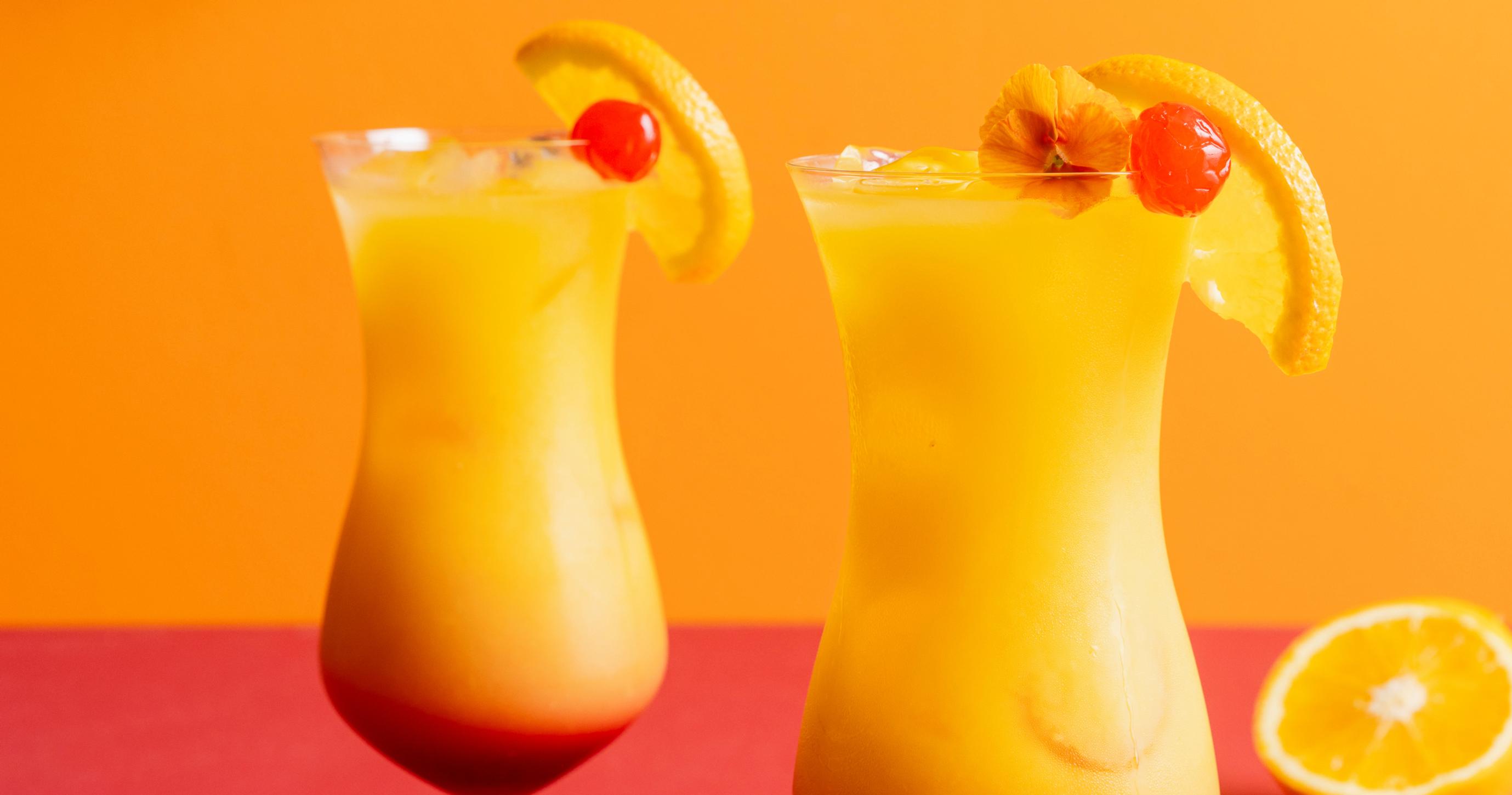 Tequila Sunrise – liukuvärjätty drinkki hehkuu kuin trooppinen auringonnousu