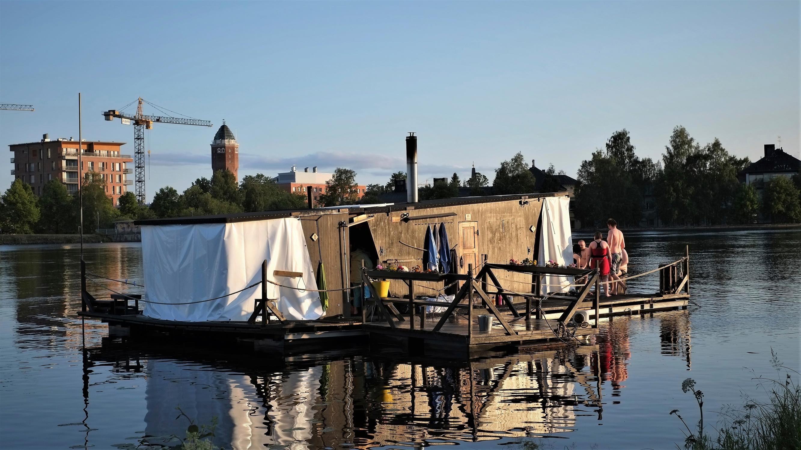 Kesän sauna Oulujoessa