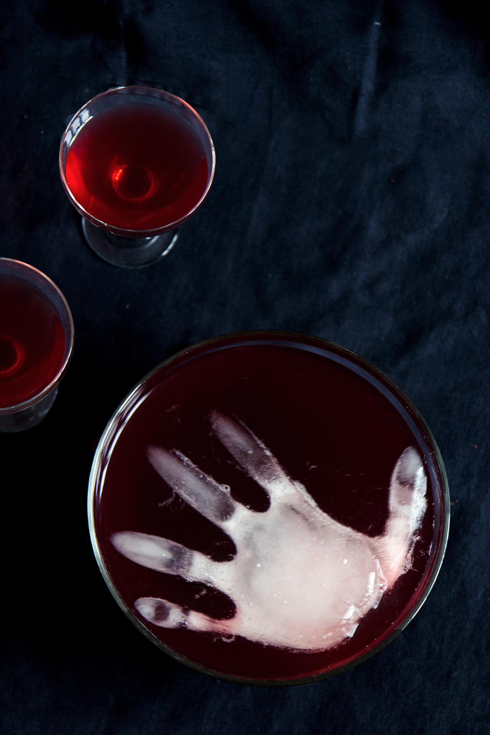 Halloween-booli – hyinen juoma, joka on täydellinen vuoden hurjimpaan illanviettoon!