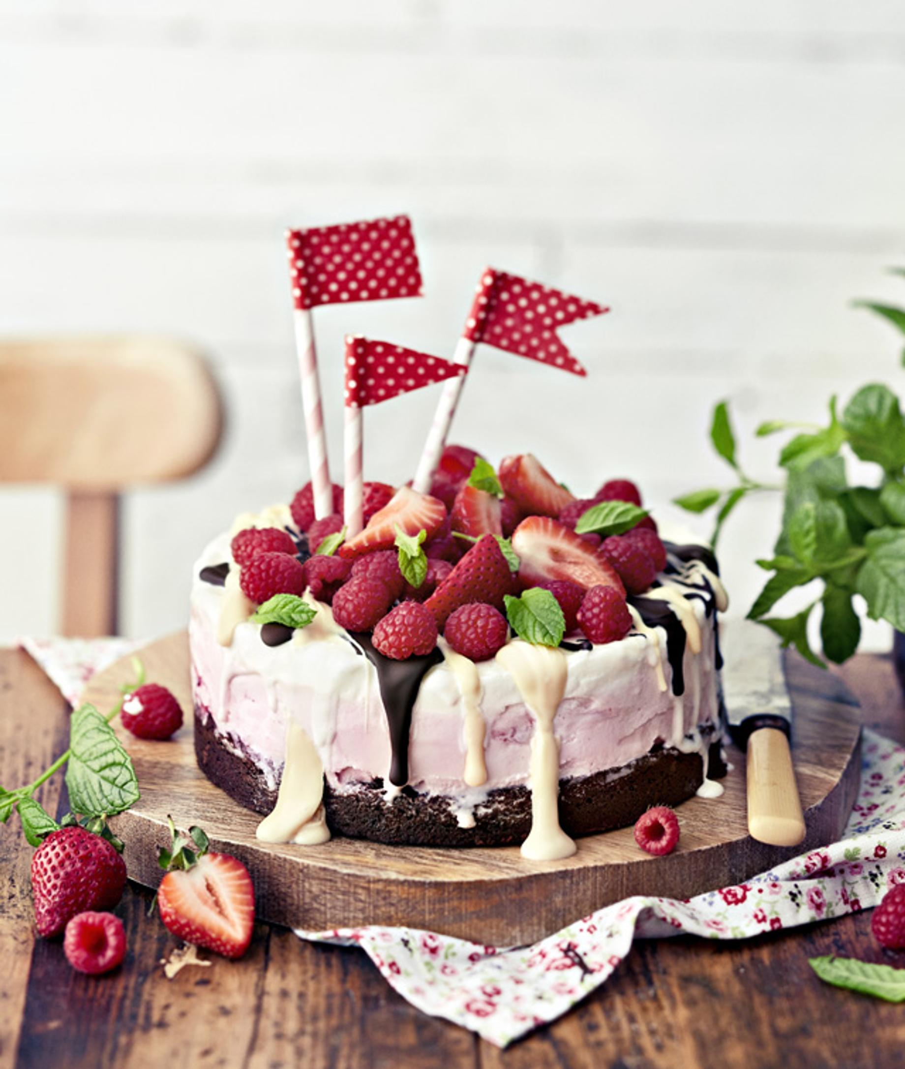 Puffet-jäätelökakku | Meillä kotona