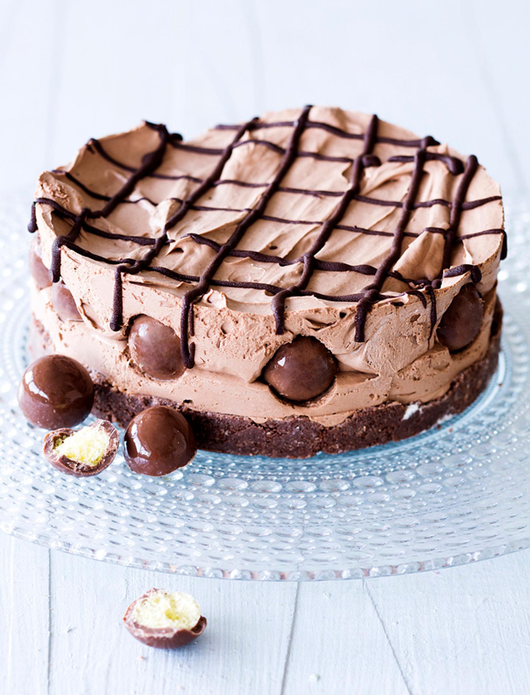 Suklaajuustokakku – katso resepti! | Meillä kotona