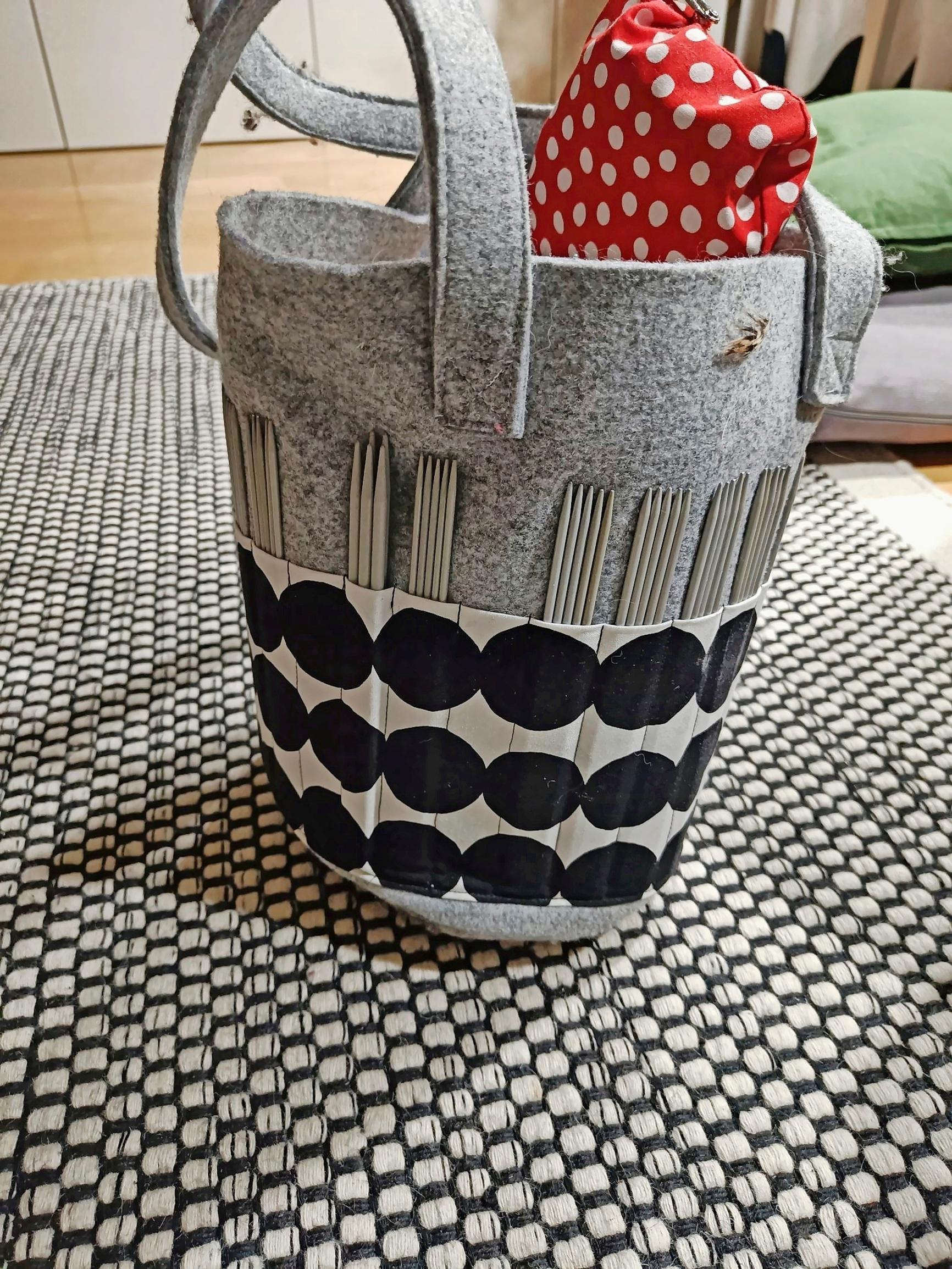 Kuva puikoista kässäkassissa