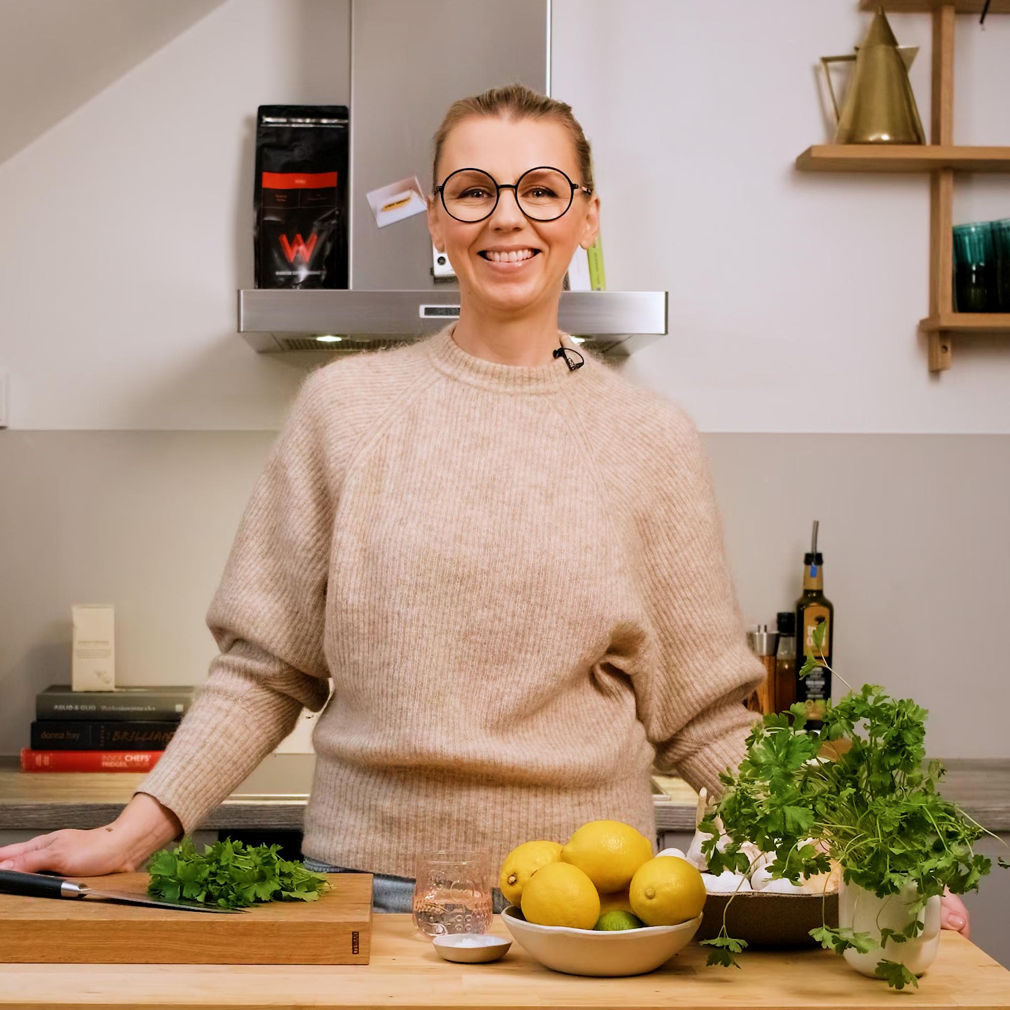 Suomen suurin koti-ilta on herkullisempi kuin koskaan – tule mukaan kokkaamaan Hanna Gullichsenin ja muiden kanssa! Osallistu ja voita 1000 euron ruokalahjakortti