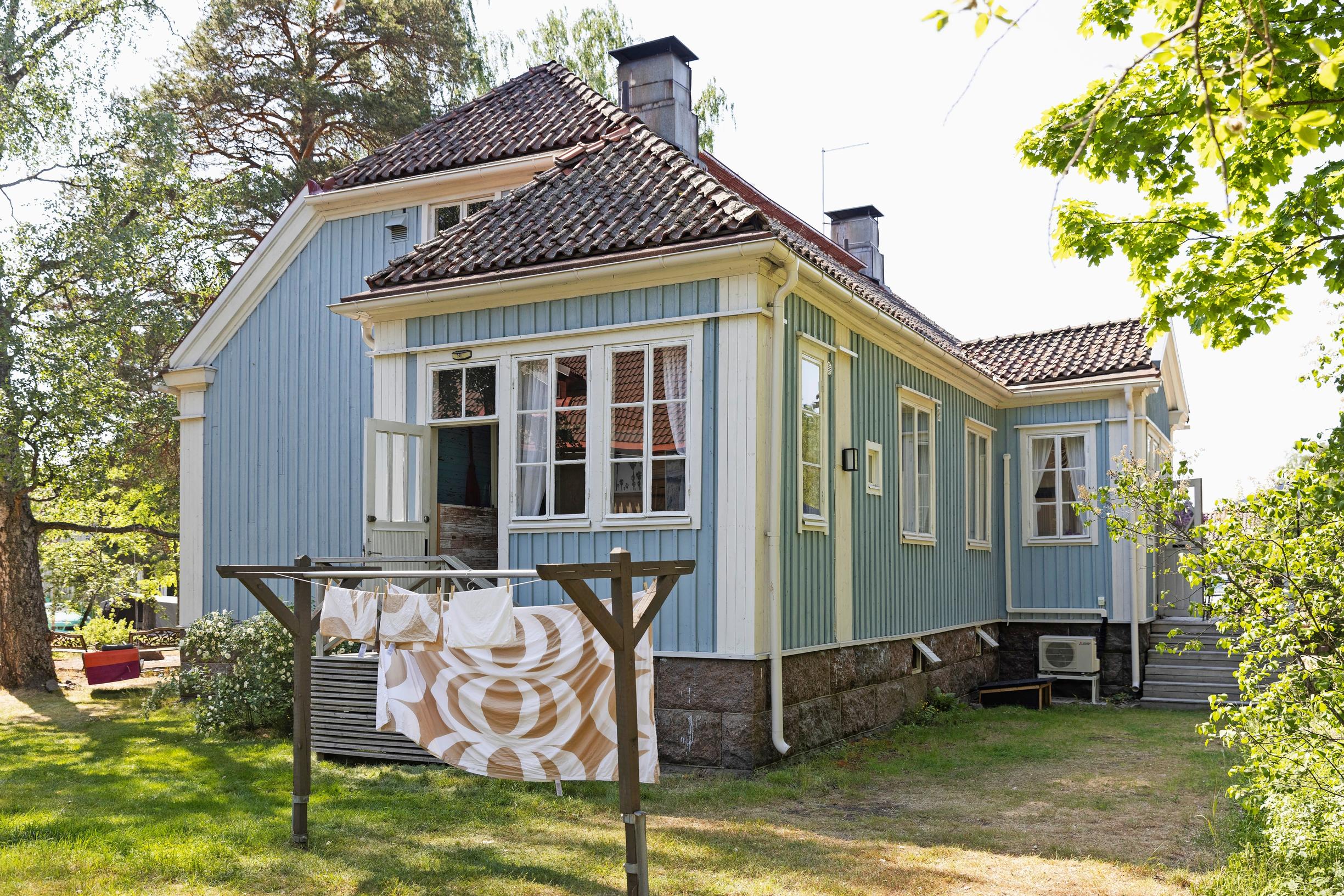 Vanha sokeritehtaan työntekijöiden talo Kotkassa