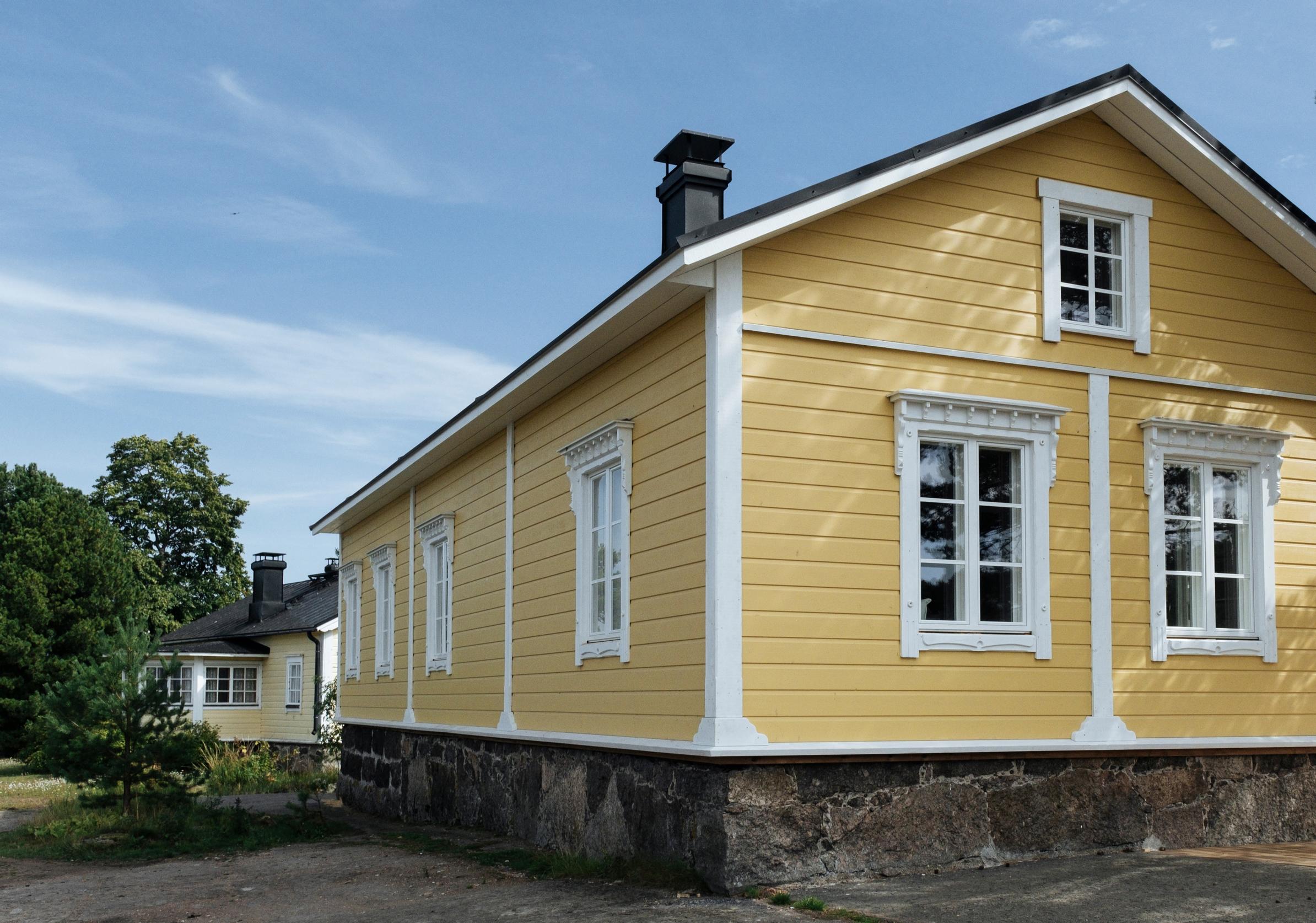 Harlinien kesäkoti on vanhan kalastajatilan päärakennus