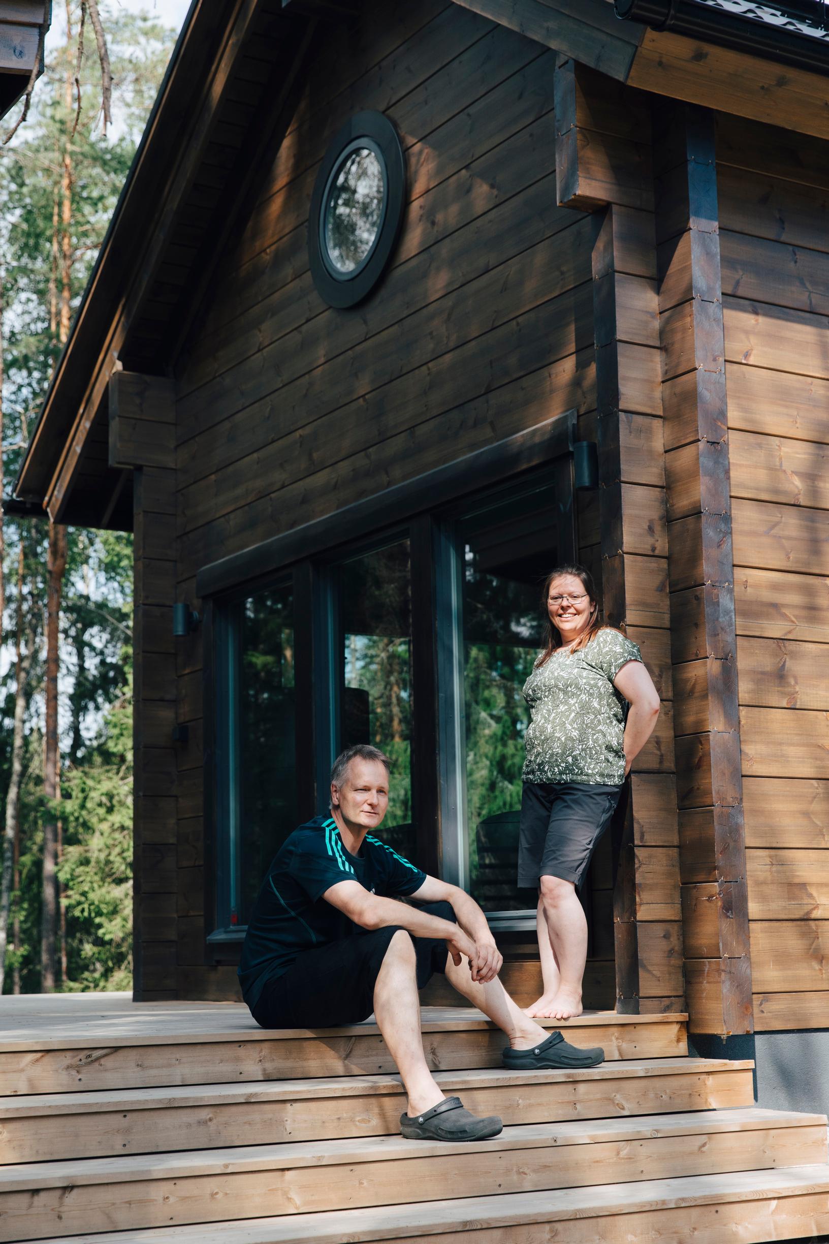 Lintukoto syntyi kuin Feeniks-lintu tuhkasta 