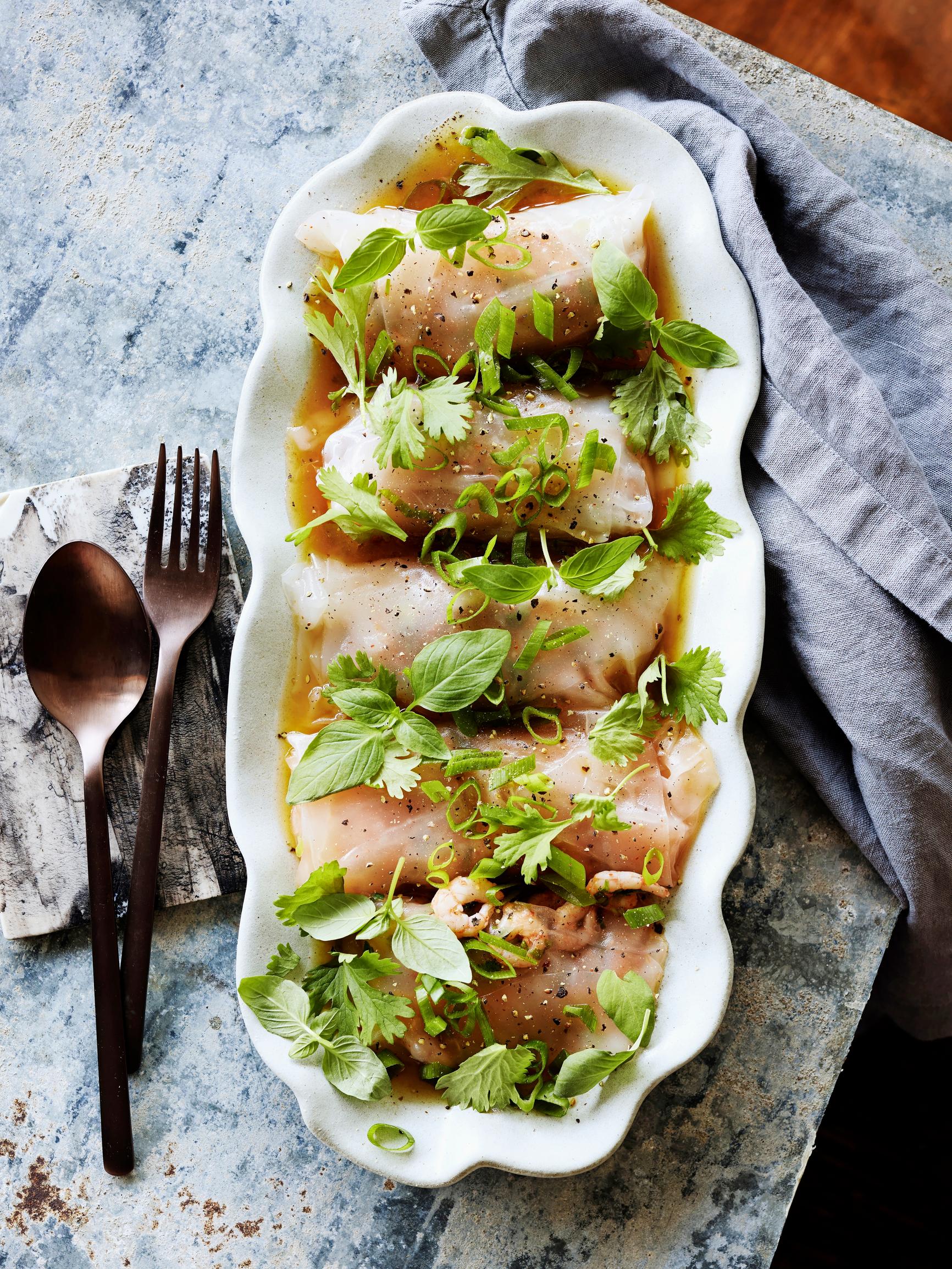 Katkarapu-kimchikääröt – pehmeiksi haudutetut riisipaperikääryleet ovat kuin lämmin versio kesärullista