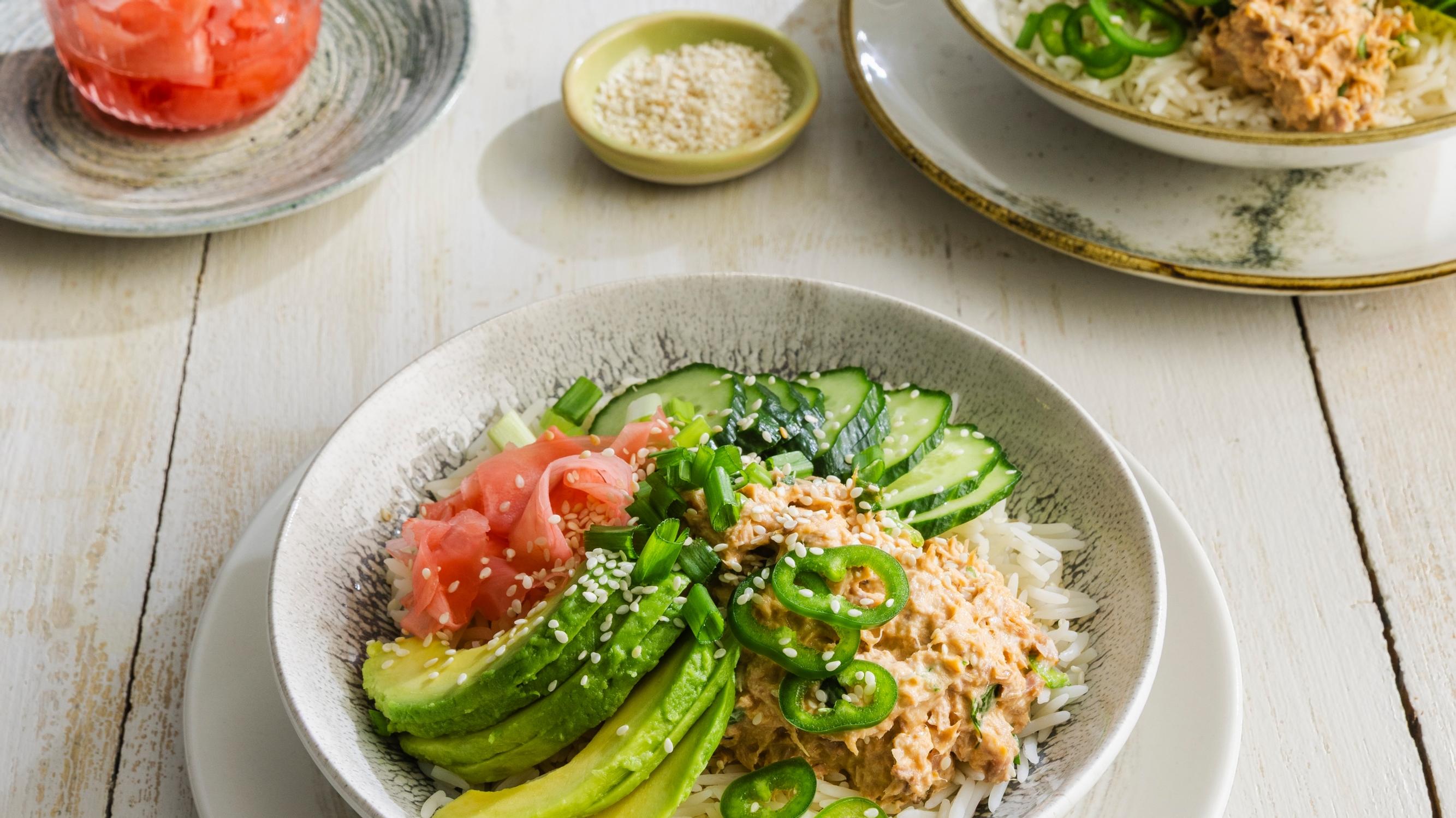 Spicy tunacado bowl  – mausteinen tonnikala ja avokado ovat täydellinen yhdistelmä