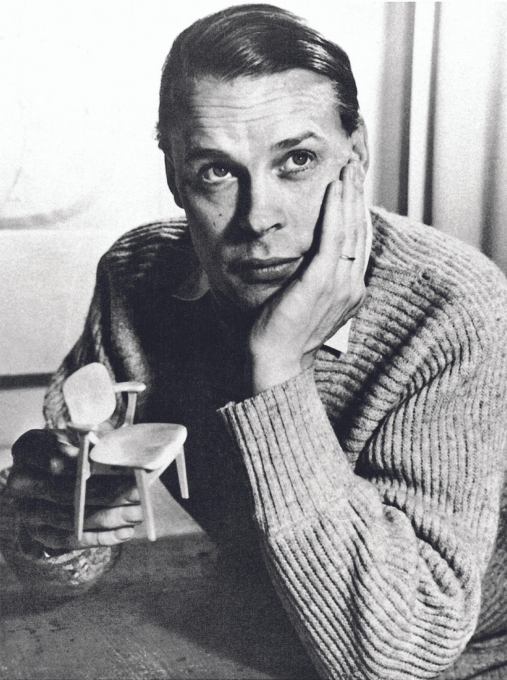 Ilmari Tapiovaara nuorena