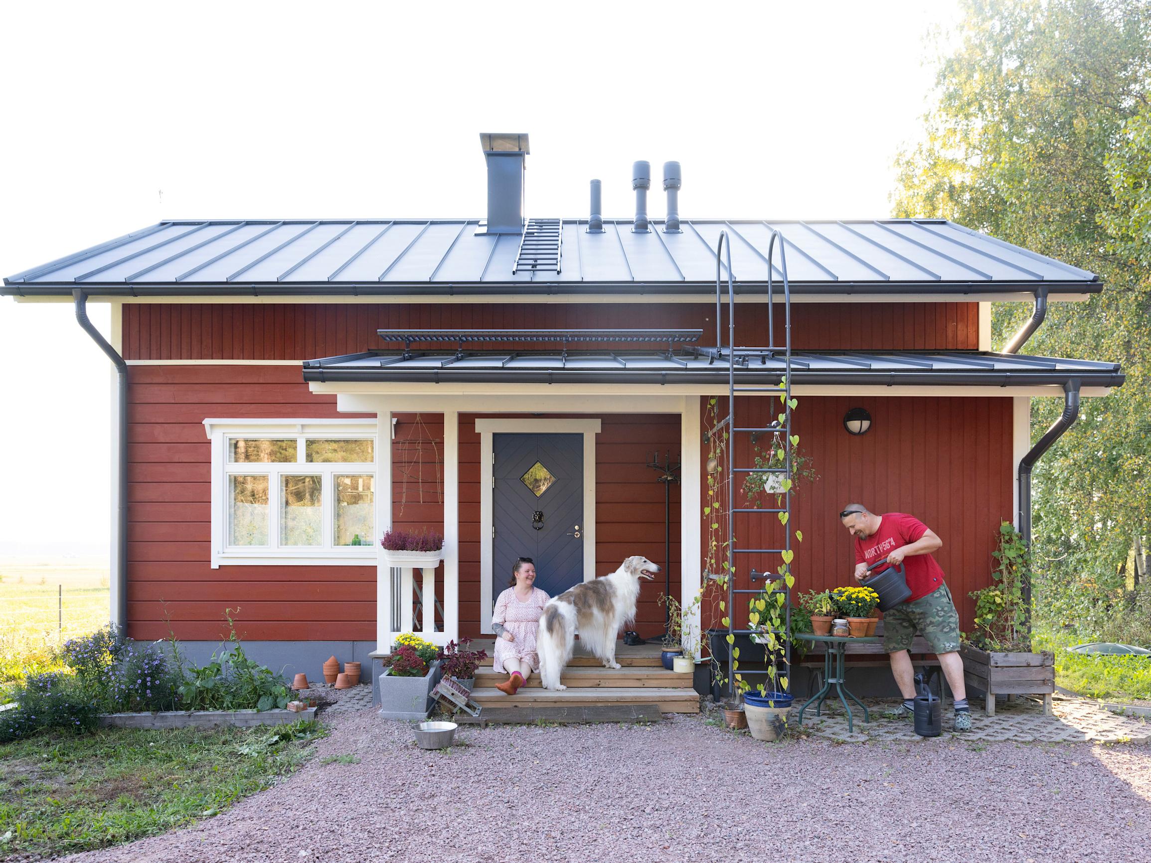 Tiia rakensi hurmaavan minitalon – yksi työvaihe jännitti niin, että apuun tarvittiin rytmihäiriölääkkeet