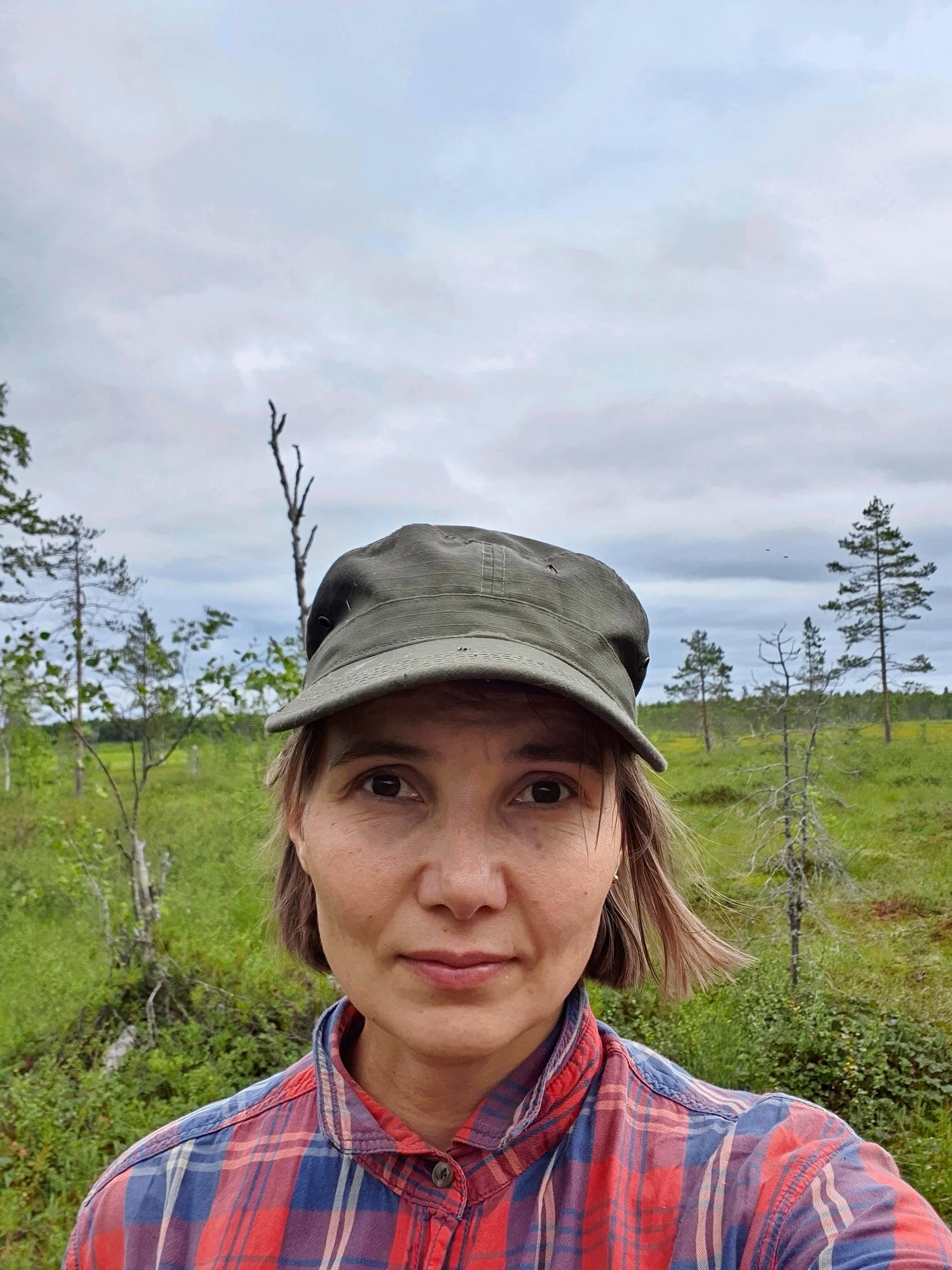 Jenni Räinä oppi rakastamaan lapsuudenmaisemaa: ”Suo lohduttaa, kun maailma muuttuu”
