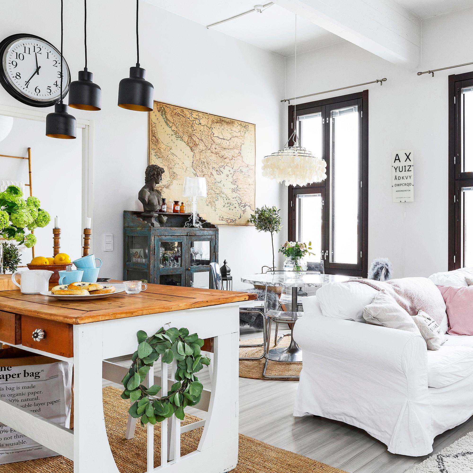 Reetta tuunaa ja nikkaroi mieluummin kuin ostaa valmista ja kallista – koti entisessä tehtaassa on täynnä omia luomuksia ja löytöjä rompetoreilta