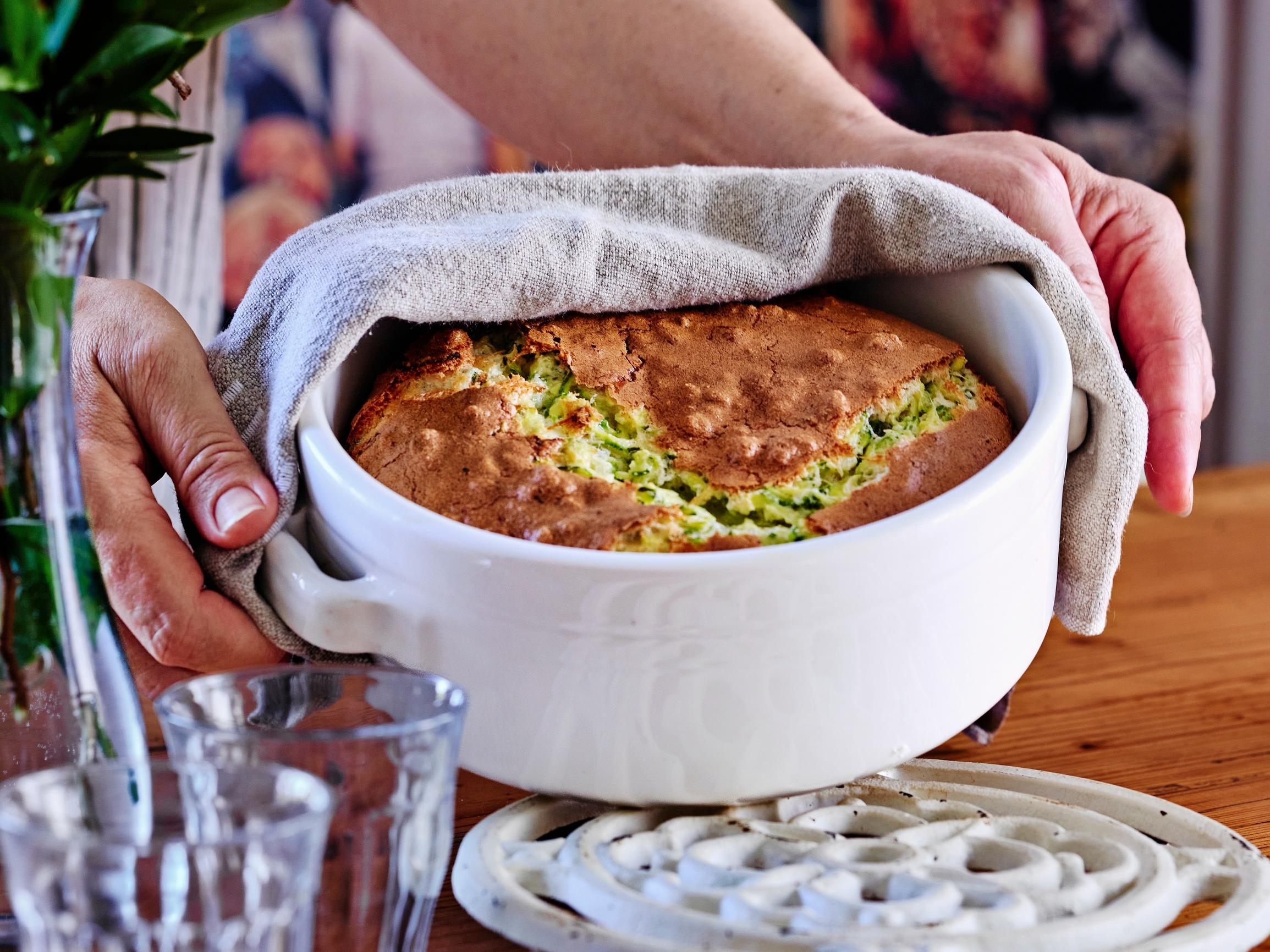 Ranskalainen kesäkurpitsavuoka – ylellisen tuntuinen (mutta helppo) lisuke sopii täydellisesti sunnuntaiaterialle